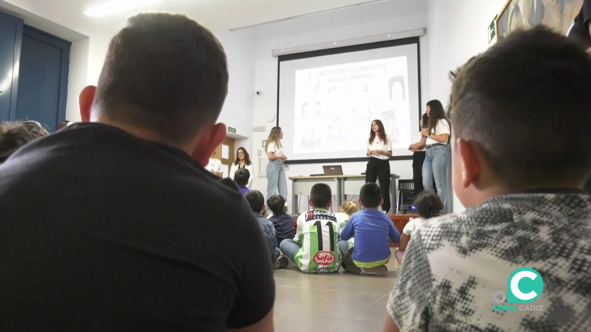 Los pequeños asistentes siguieron con atención cada una de la sesiones Los pequeños asistentes siguieron con atención cada una de la sesiones