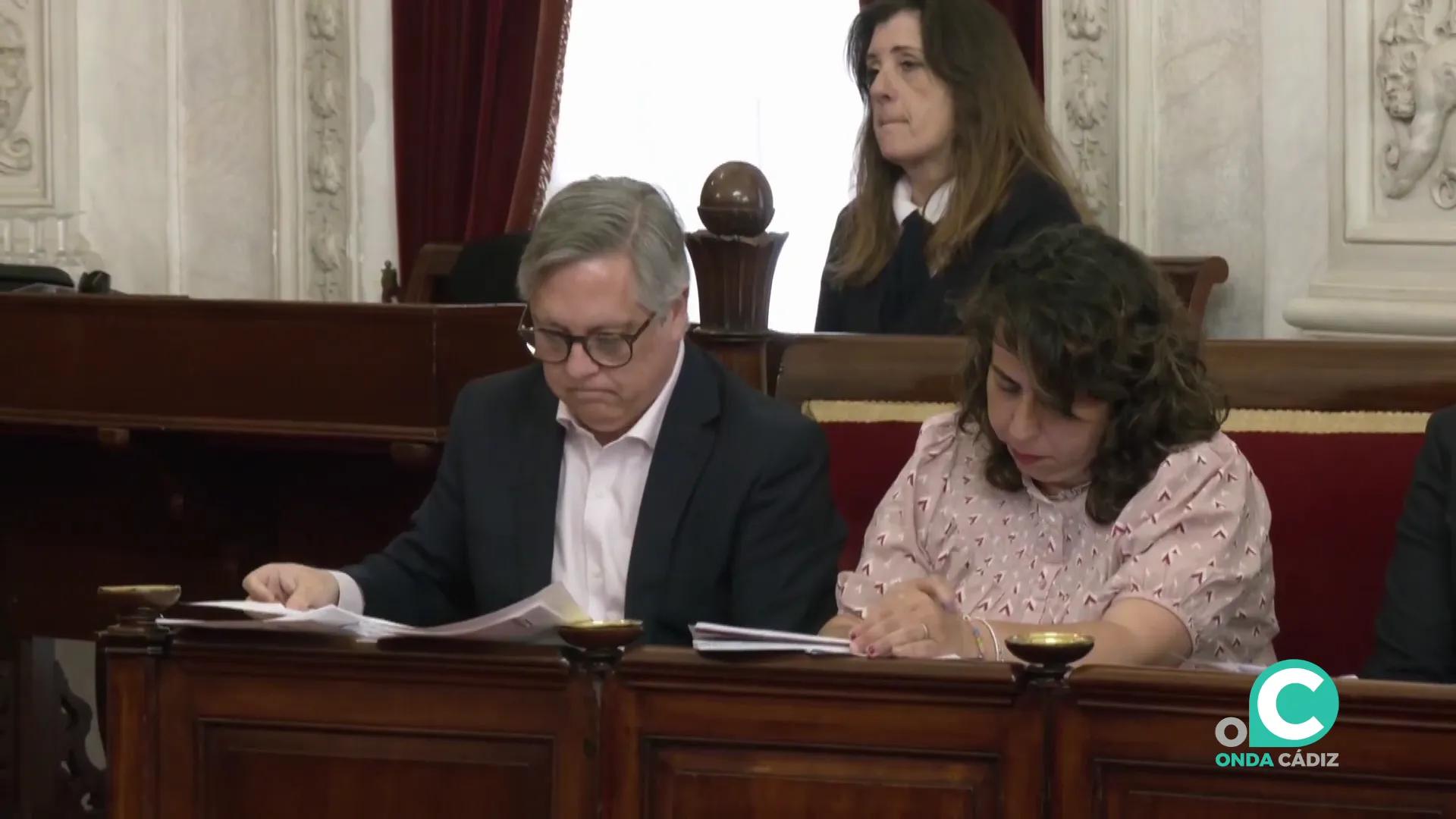 El portavoz socialista en el Ayuntamiento de Cádiz, Óscar Torres durante un Pleno El portavoz socialista en el Ayuntamiento de Cádiz, Óscar Torres durante un Pleno