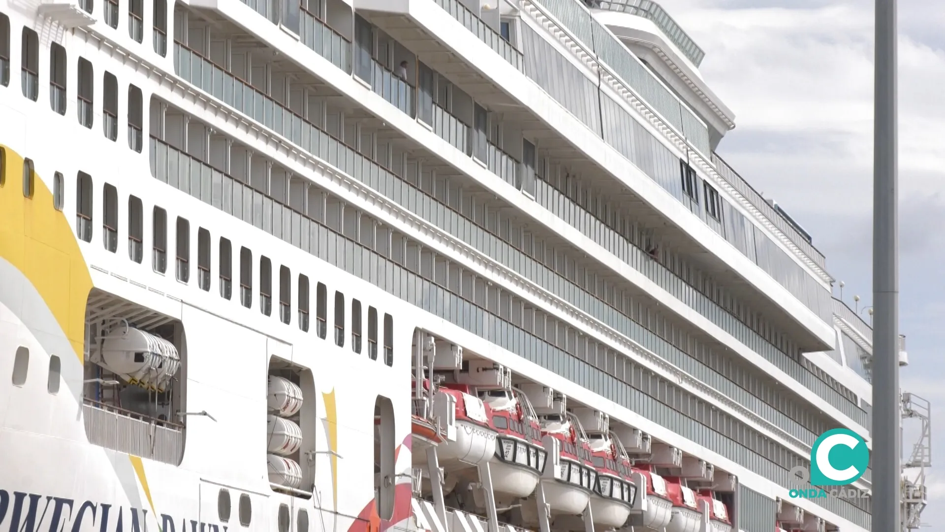 La escala en la capital del crucero 'Ventura' ha sido cancelada por motivos de seguridad. La escala en la capital del crucero 'Ventura' ha sido cancelada por motivos de seguridad.