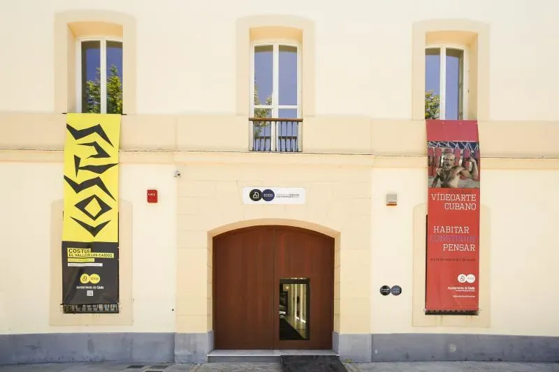 Fachada del ECCO. Fachada del ECCO.