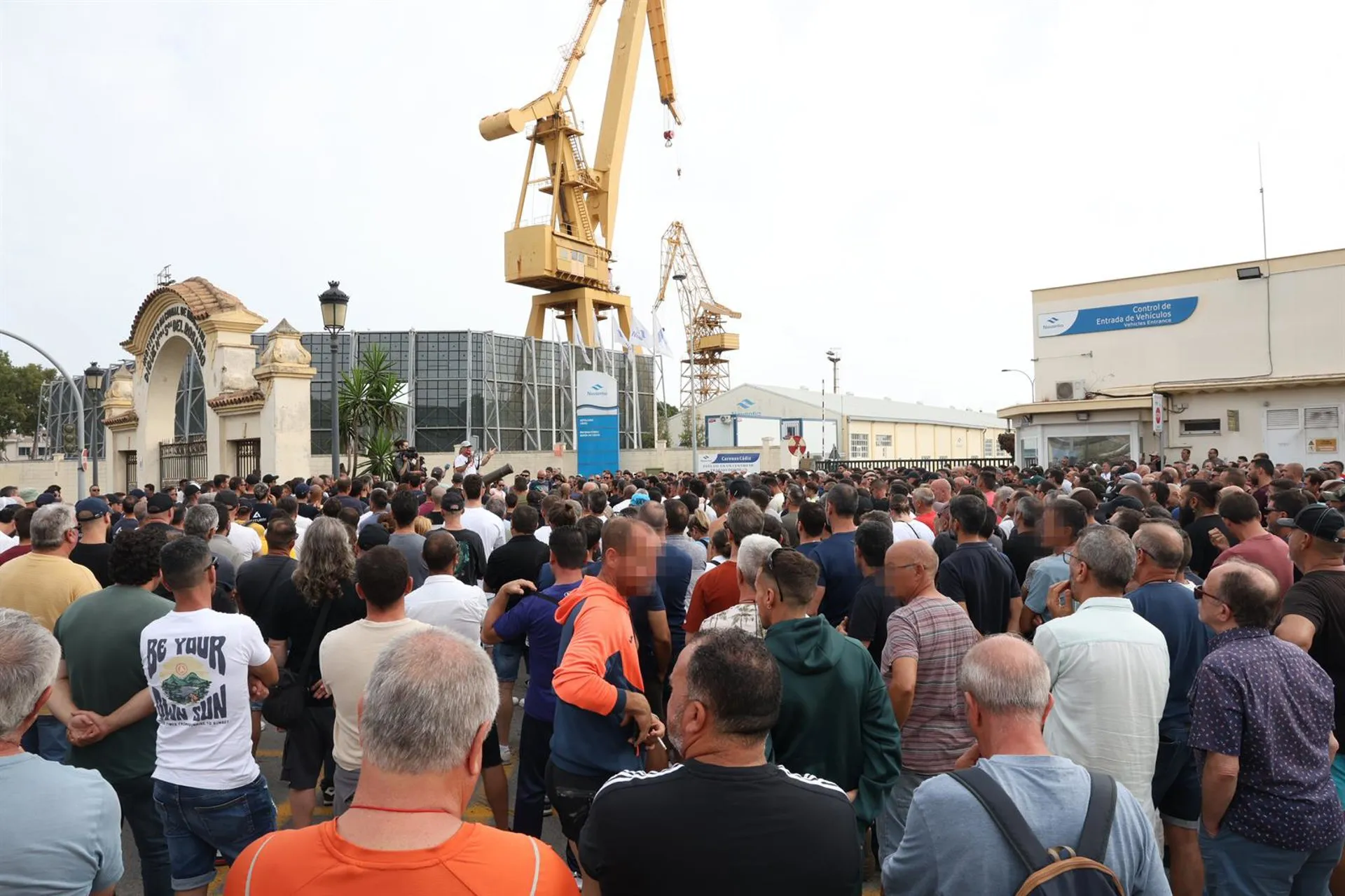 Trabajadores del metal durante la huelga en Cádiz. Trabajadores del metal durante la huelga en Cádiz.