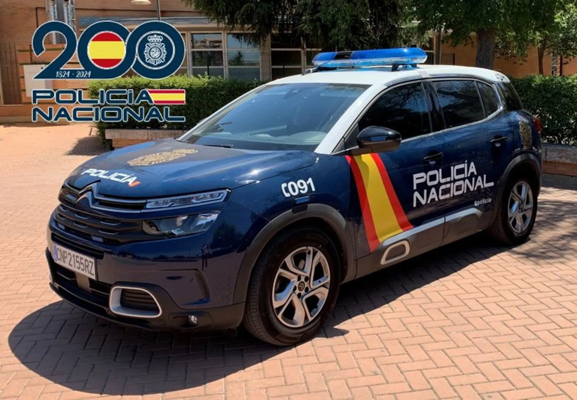 Vehículo de Policía Nacional. Vehículo de Policía Nacional.