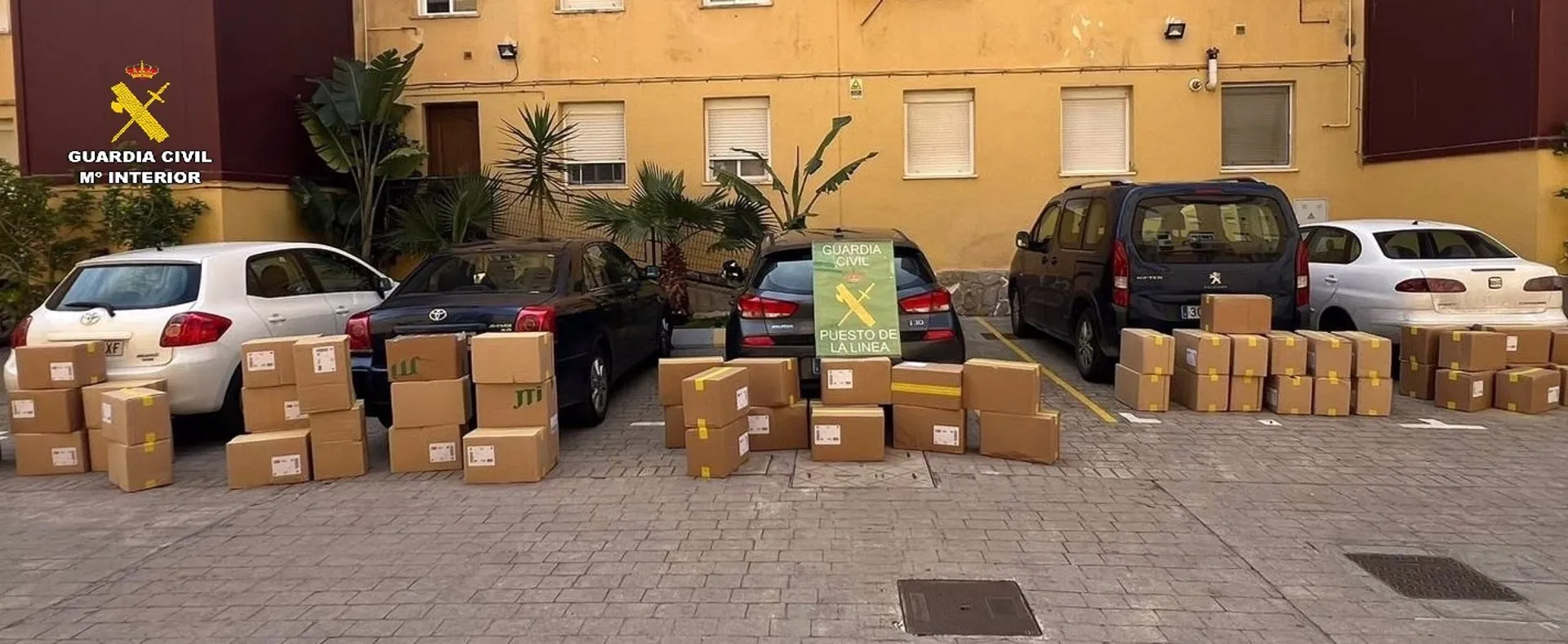 Tabaco de contrabando incautado al desmantelar una red que operaba desde el Campo de Gibraltar. Tabaco de contrabando incautado al desmantelar una red que operaba desde el Campo de Gibraltar.