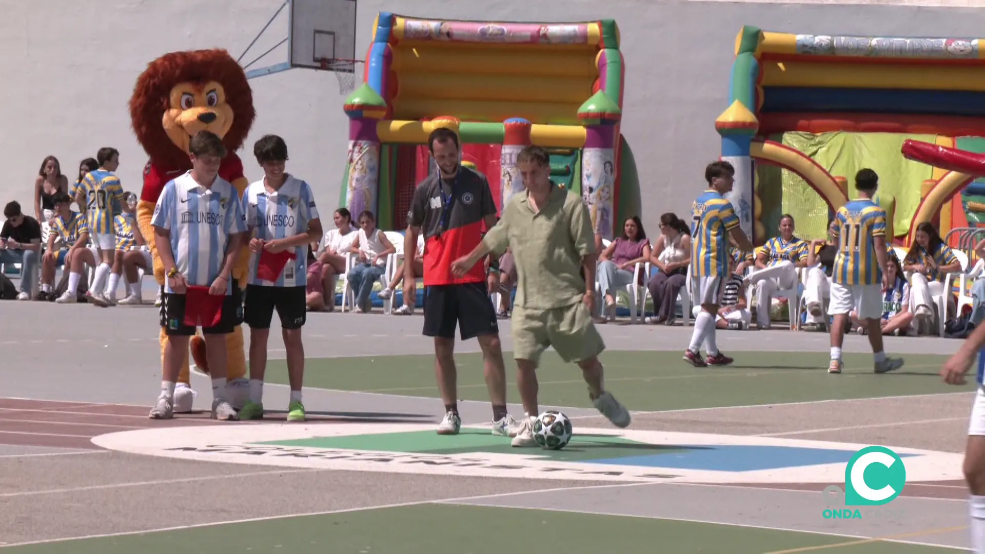 El joven merengue protagonista en la fiesta deportiva del centro gaditano El joven merengue protagonista en la fiesta deportiva del centro gaditano