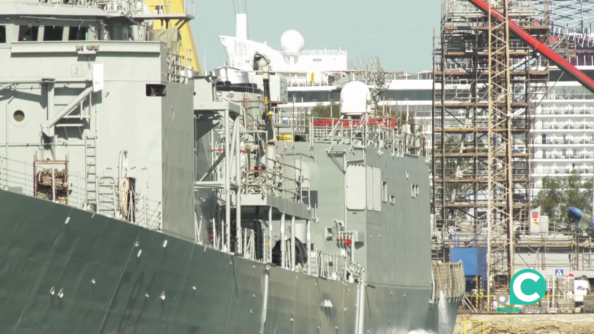 Navio de combate en la fectoria gaditana Navio de combate en la fectoria gaditana