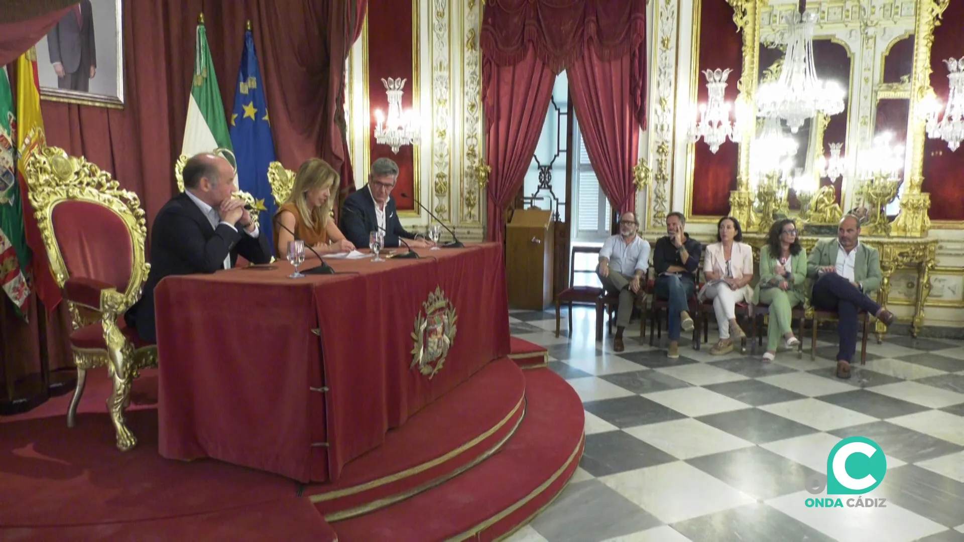 Un momento del acto celebrado en el Salón del Palacio Provincial Un momento del acto celebrado en el Salón del Palacio Provincial