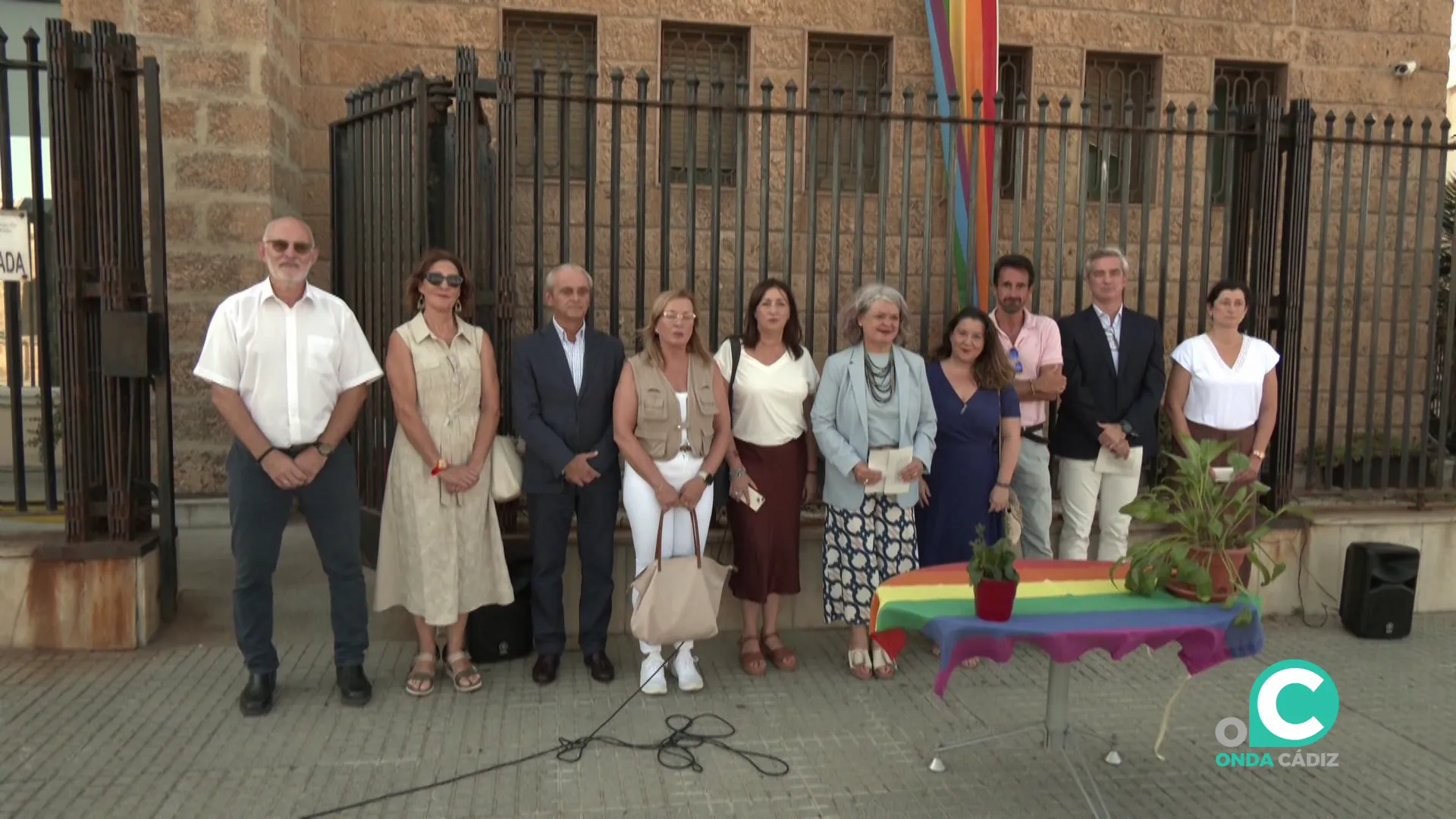 Participantes tras el final del acto 