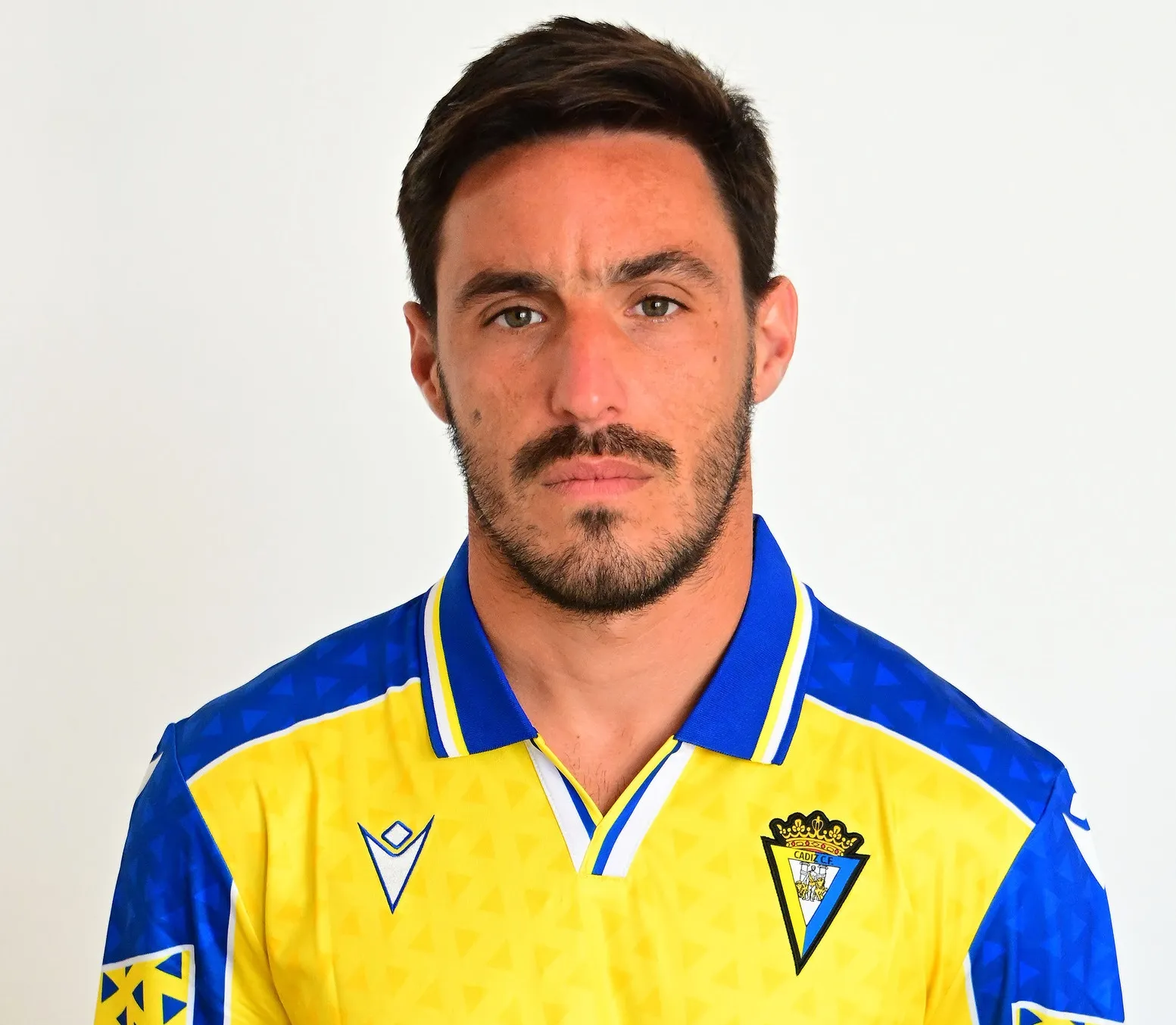 Carcelén seguirá vistiendo de amarillo dos años más Carcelén seguirá vistiendo de amarillo dos años más
