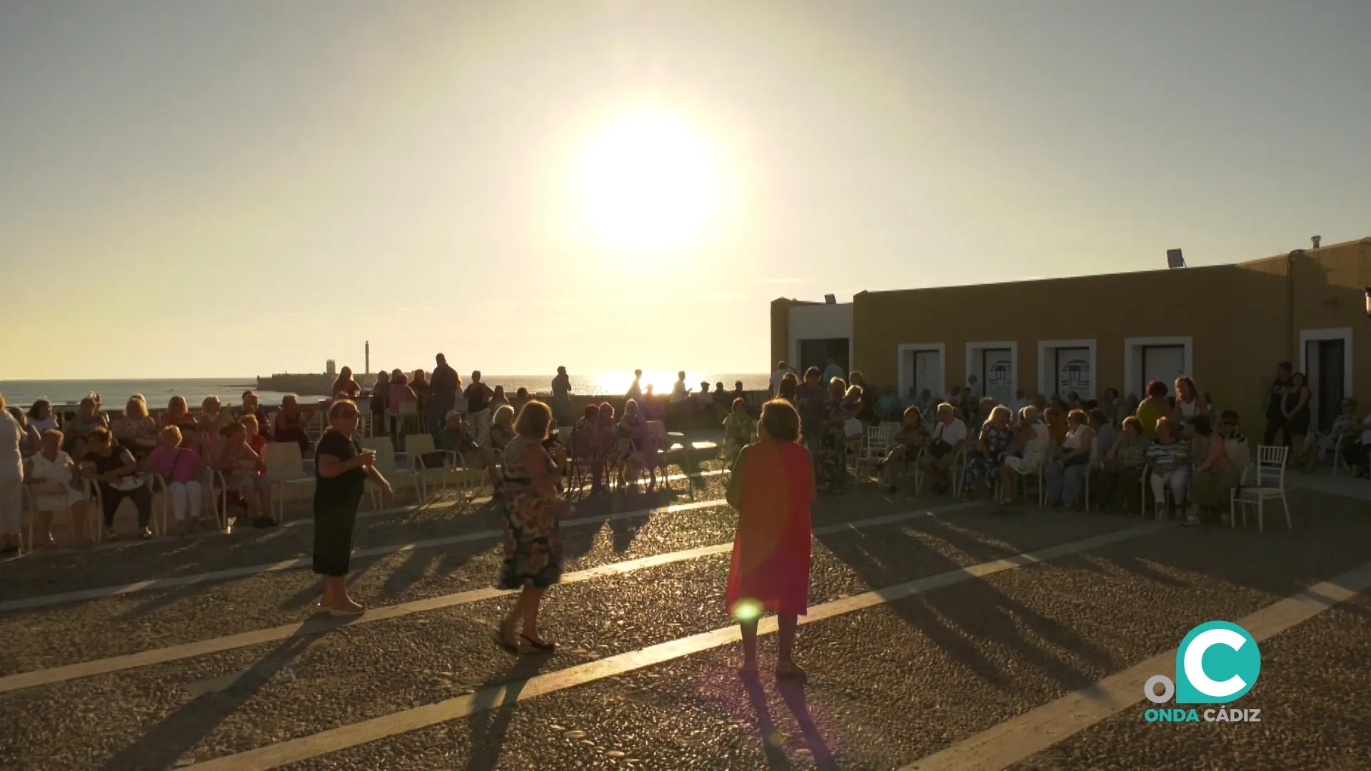 El Baluarte de los Mártires acoge una jornada de convivencia de verano para los mayores de Cádiz. El Baluarte de los Mártires acoge una jornada de convivencia de verano para los mayores de Cádiz.
