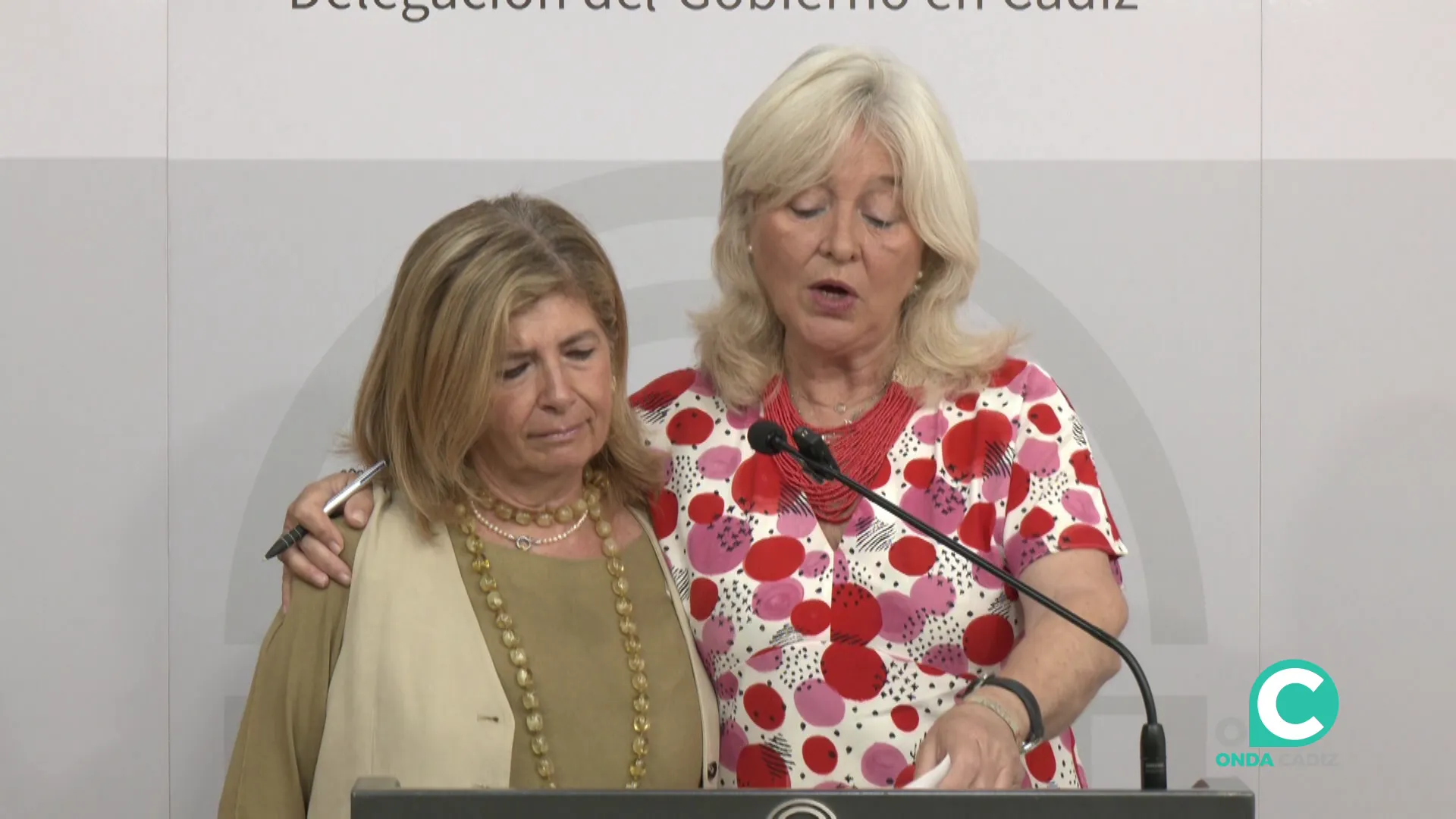Paredes acompañada por Mercedes Colombo en un momento de la rueda de prensa de este miércoles Paredes acompañada por Mercedes Colombo en un momento de la rueda de prensa de este miércoles