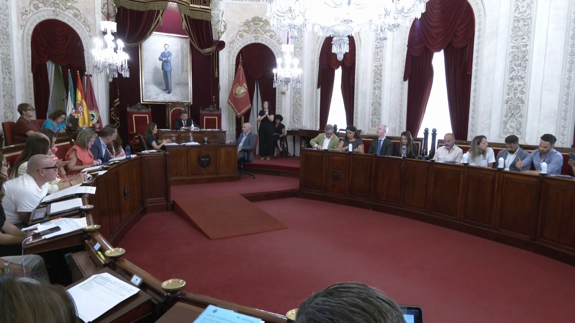 Arco plenario de la pasada sesión del mes de junio Arco plenario de la pasada sesión del mes de junio