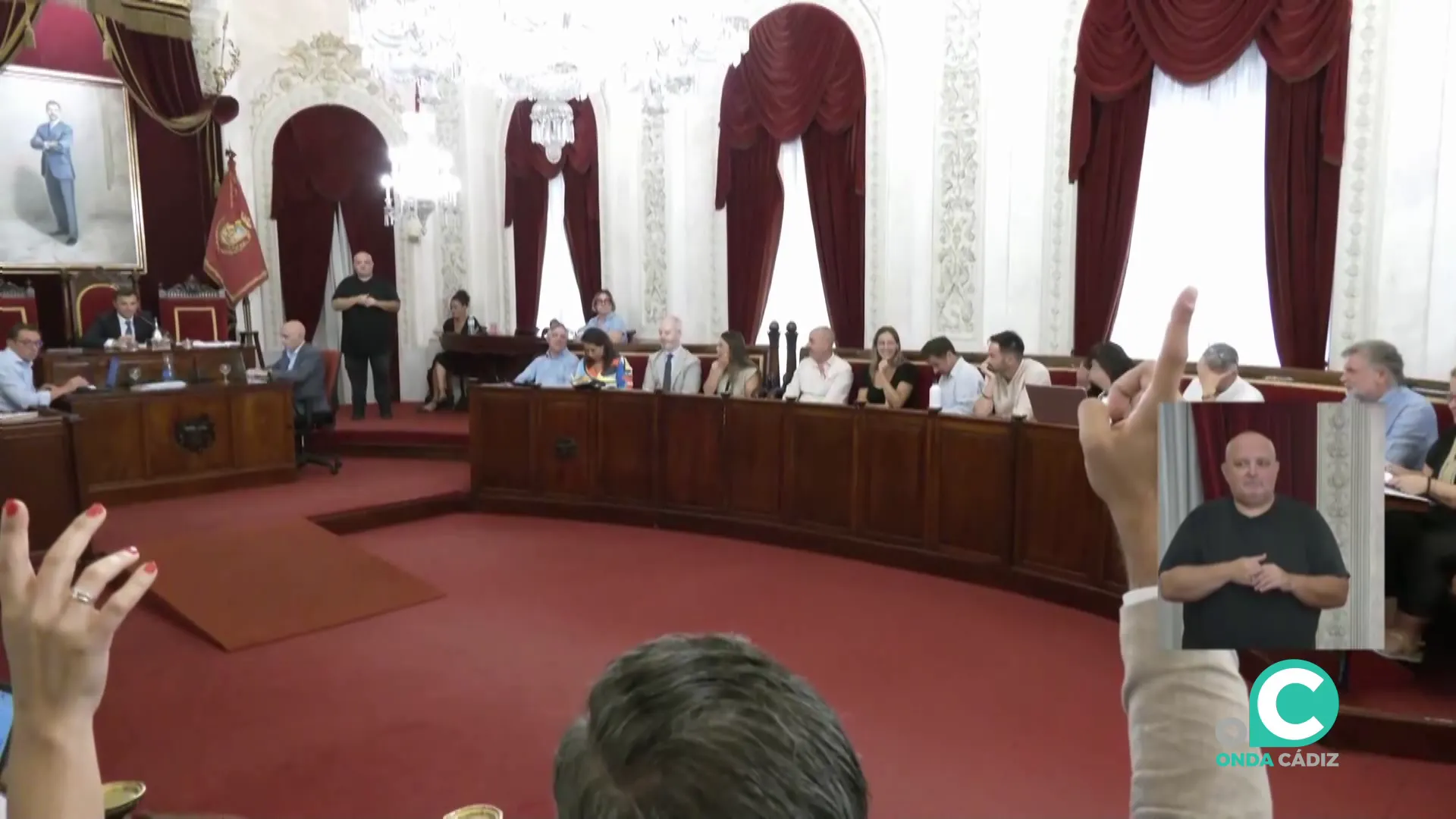 Un momento de la votación en la sesión plenaria durante este jueves Un momento de la votación en la sesión plenaria durante este jueves