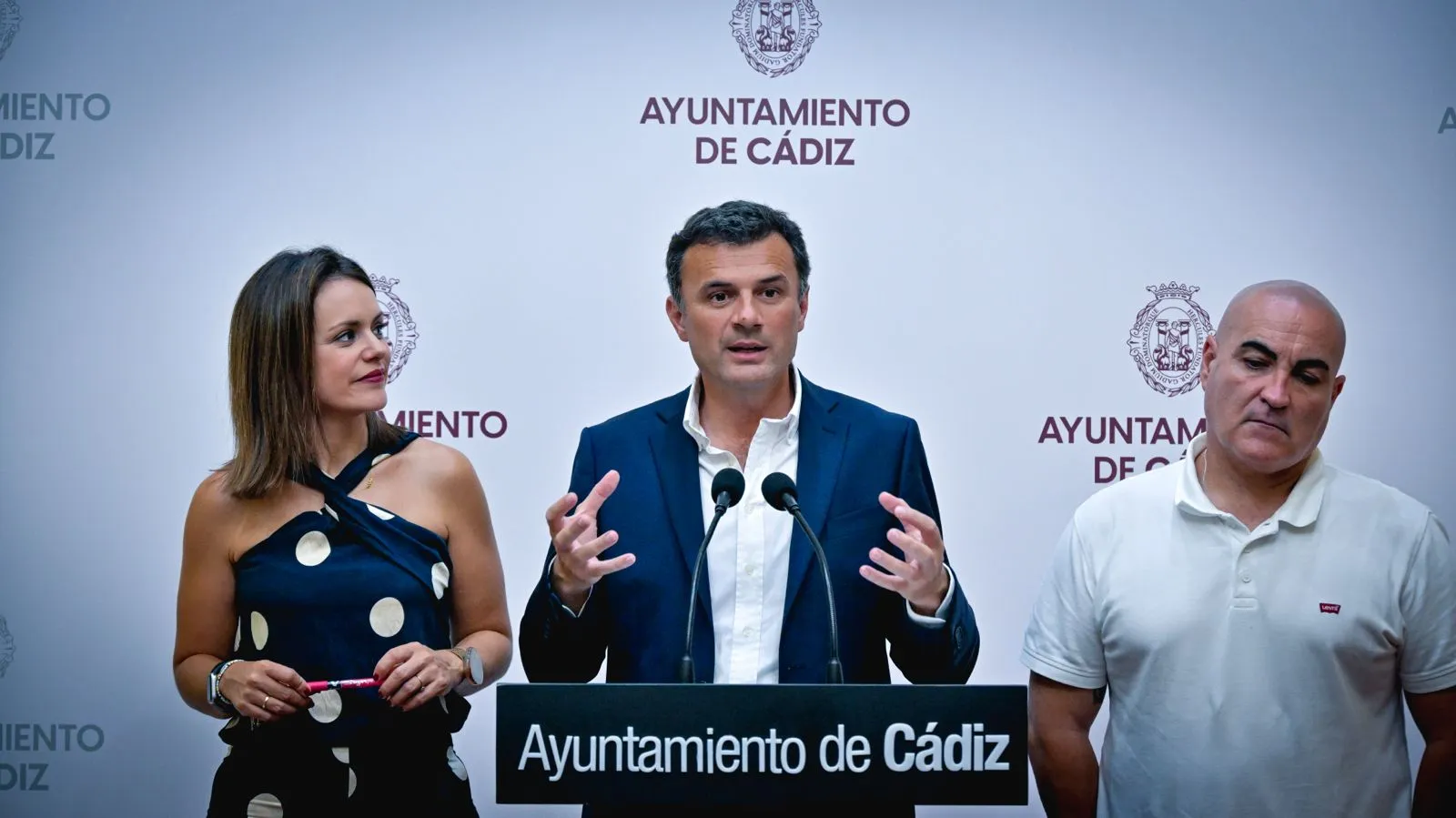 El regidor gaditano este viernes en la rueda de prensa de la Junta de Gobierno Local