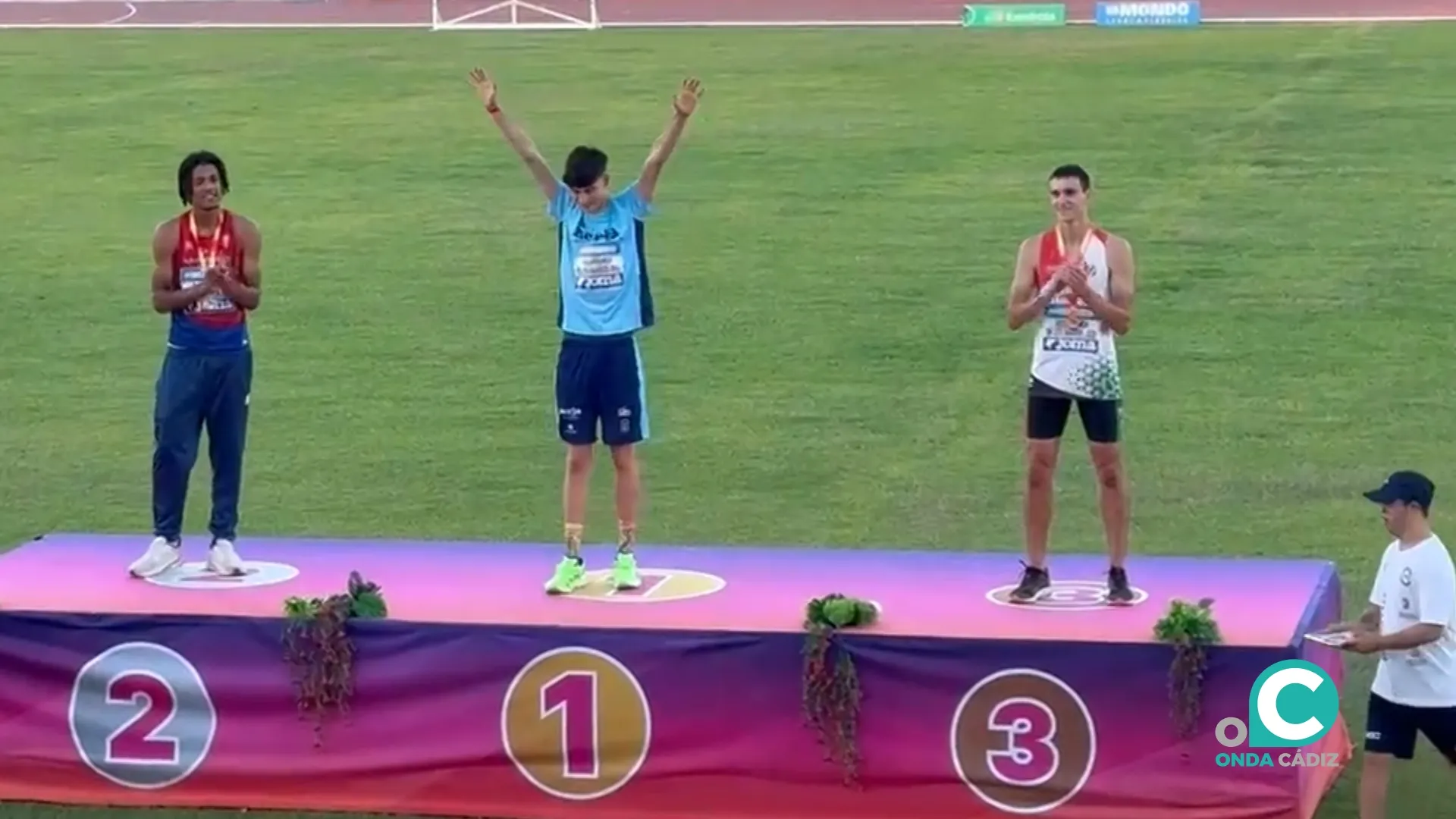 Leandro Andría Fernández se proclama Campeón de España de Atletismo en la modalidad de salto de altura. Leandro Andría Fernández se proclama Campeón de España de Atletismo en la modalidad de salto de altura.