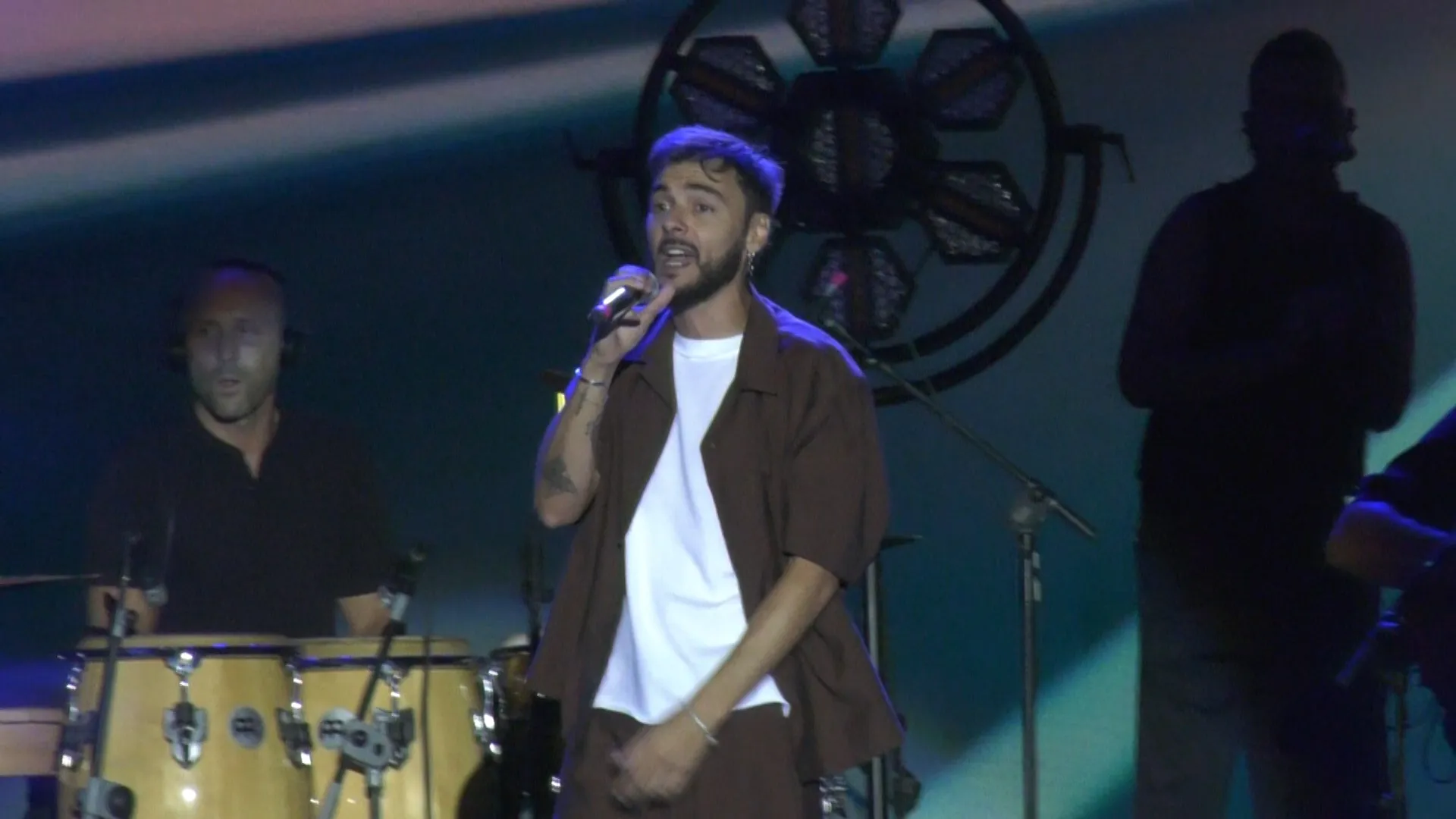 Raule en el escenario del muelle gaditano --