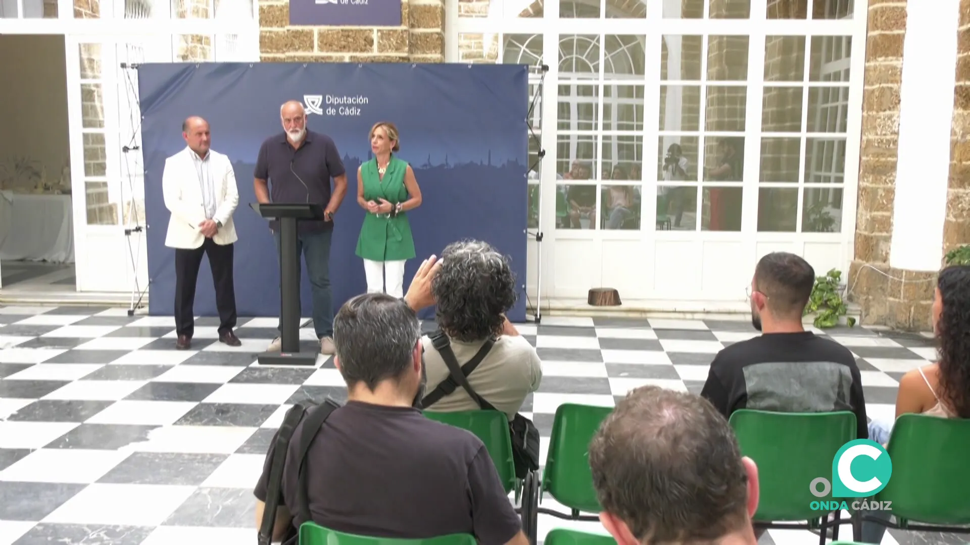 Un momento de la rueda de prensa de este viernes en el palacio provincial Un momento de la rueda de prensa de este viernes en el palacio provincial