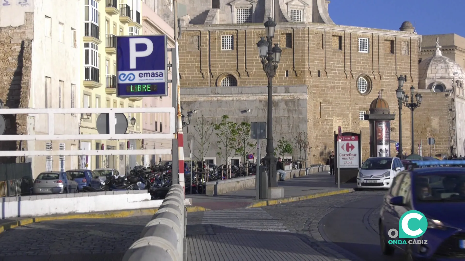 Acceso al aparcamiento del Campo del Sur Acceso al aparcamiento del Campo del Sur