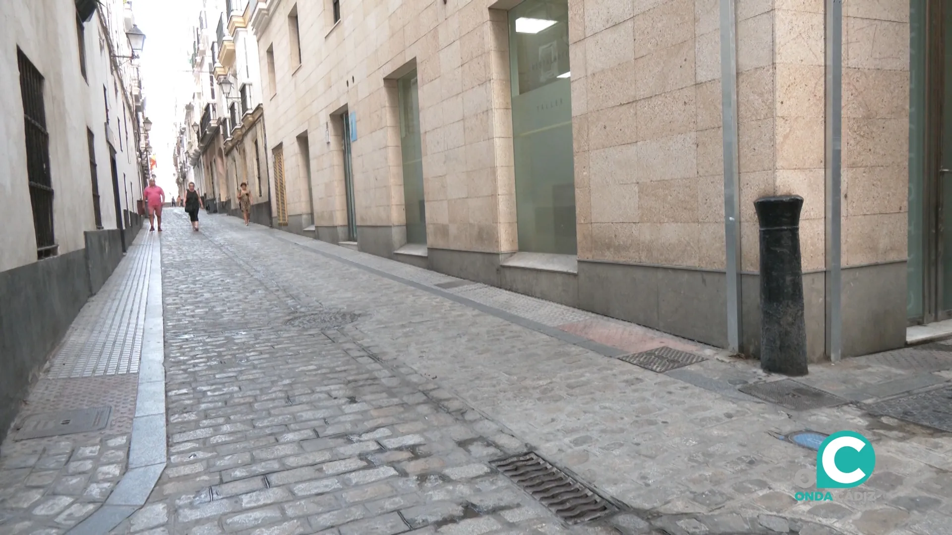 Imagen de una de las calles del casco histórico de Cádiz. Imagen de una de las calles del casco histórico de Cádiz.