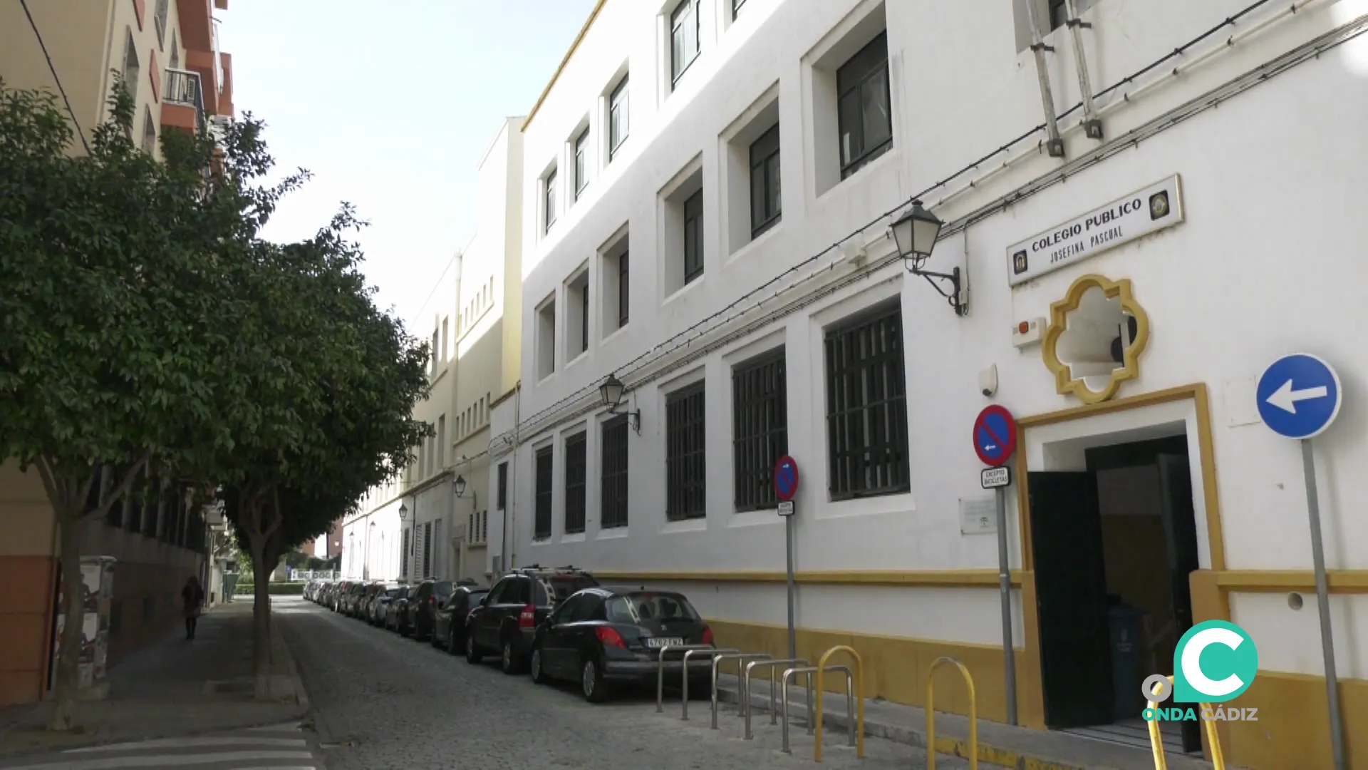 Entrada del colegio Josefina Pascual Entrada del colegio Josefina Pascual