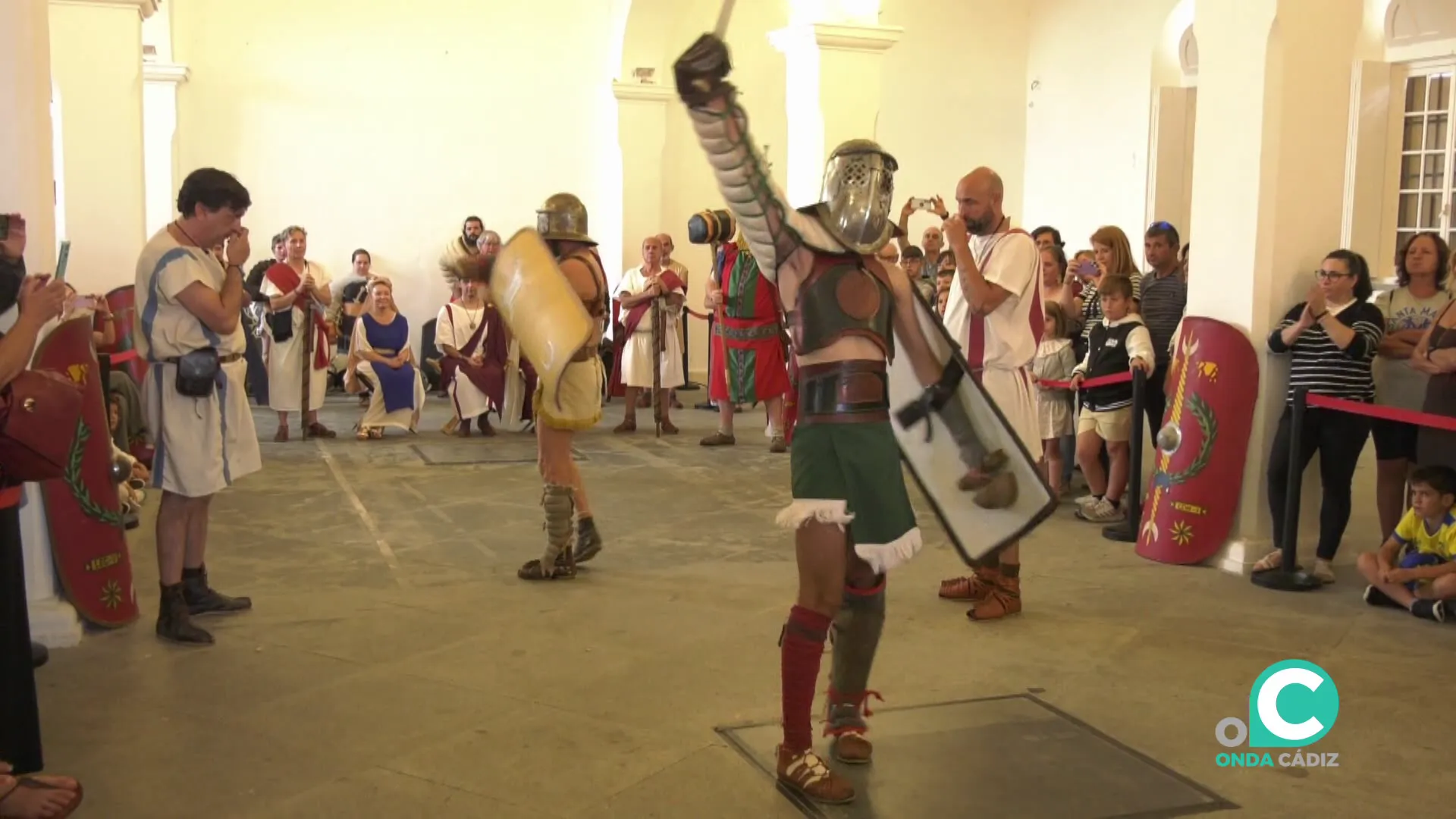 Recreación de batalla de gladiadores una de las más seguidas durante las jornadas Recreación de batalla de gladiadores una de las más seguidas durante las jornadas