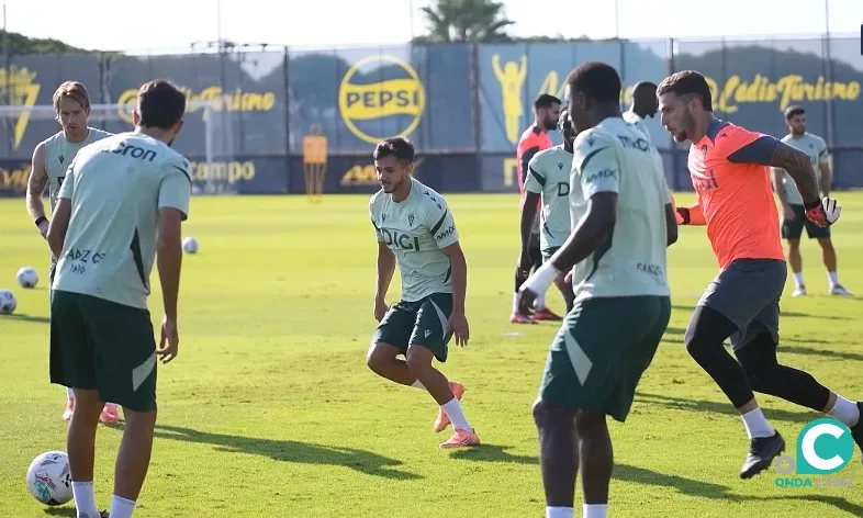 Imagen del entrenamiento de este viernes en la Ciudad Deportiva (Foto: Cádiz CF) Imagen del entrenamiento de este viernes en la Ciudad Deportiva (Foto: Cádiz CF)