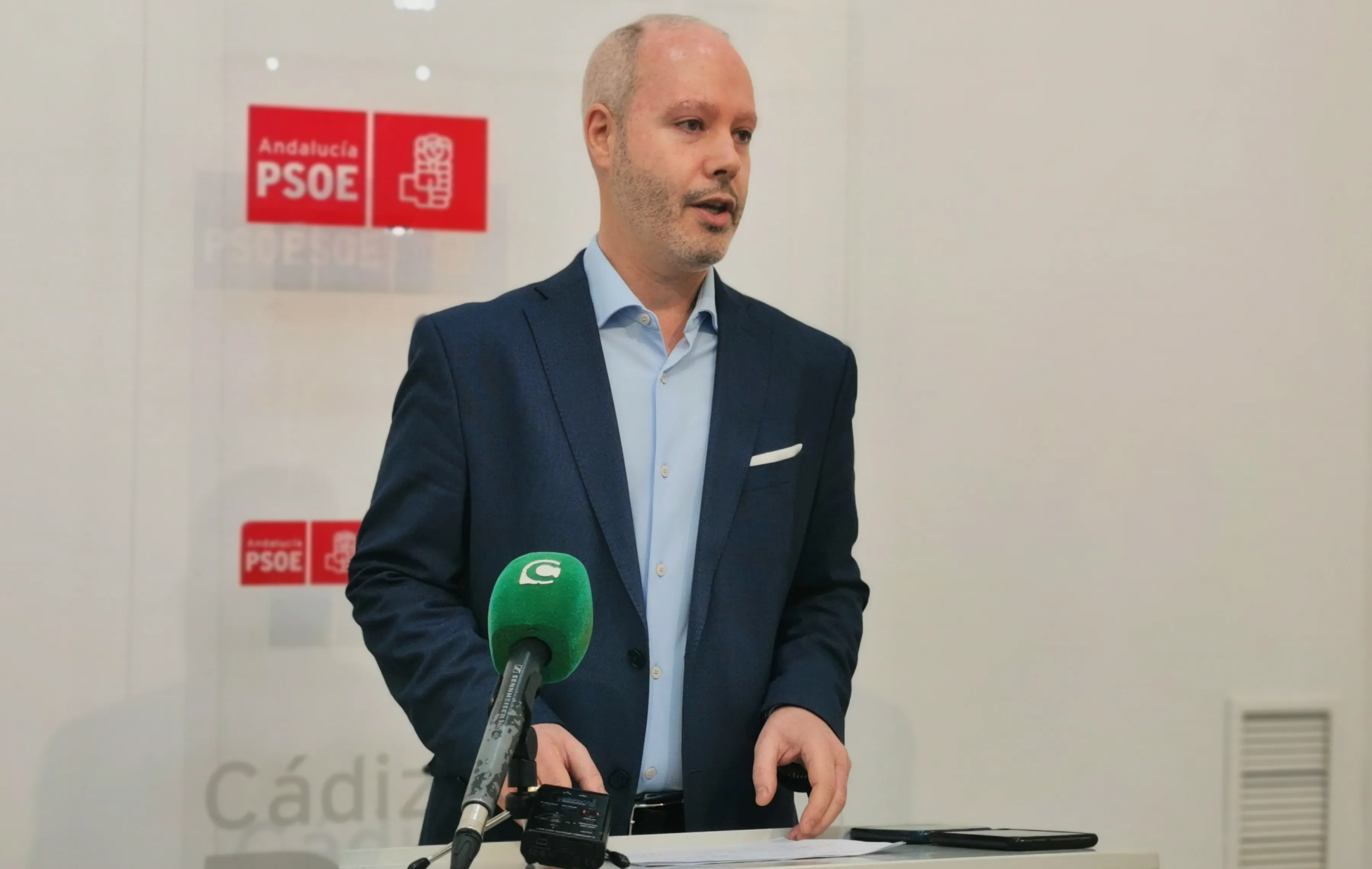 El secretario general del PSOE en Cádiz, José Ramón Ortega. El PSOE local acusa de improvisación al PP con la Zona de Bajas Emisiones.