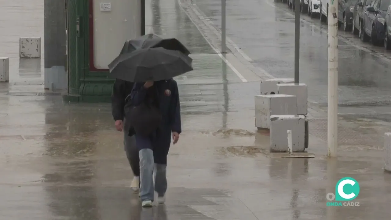 El aviso permanecerá activo hasta la medianoche de este miércoles.  El aviso permanecerá activo hasta la medianoche de este miércoles.