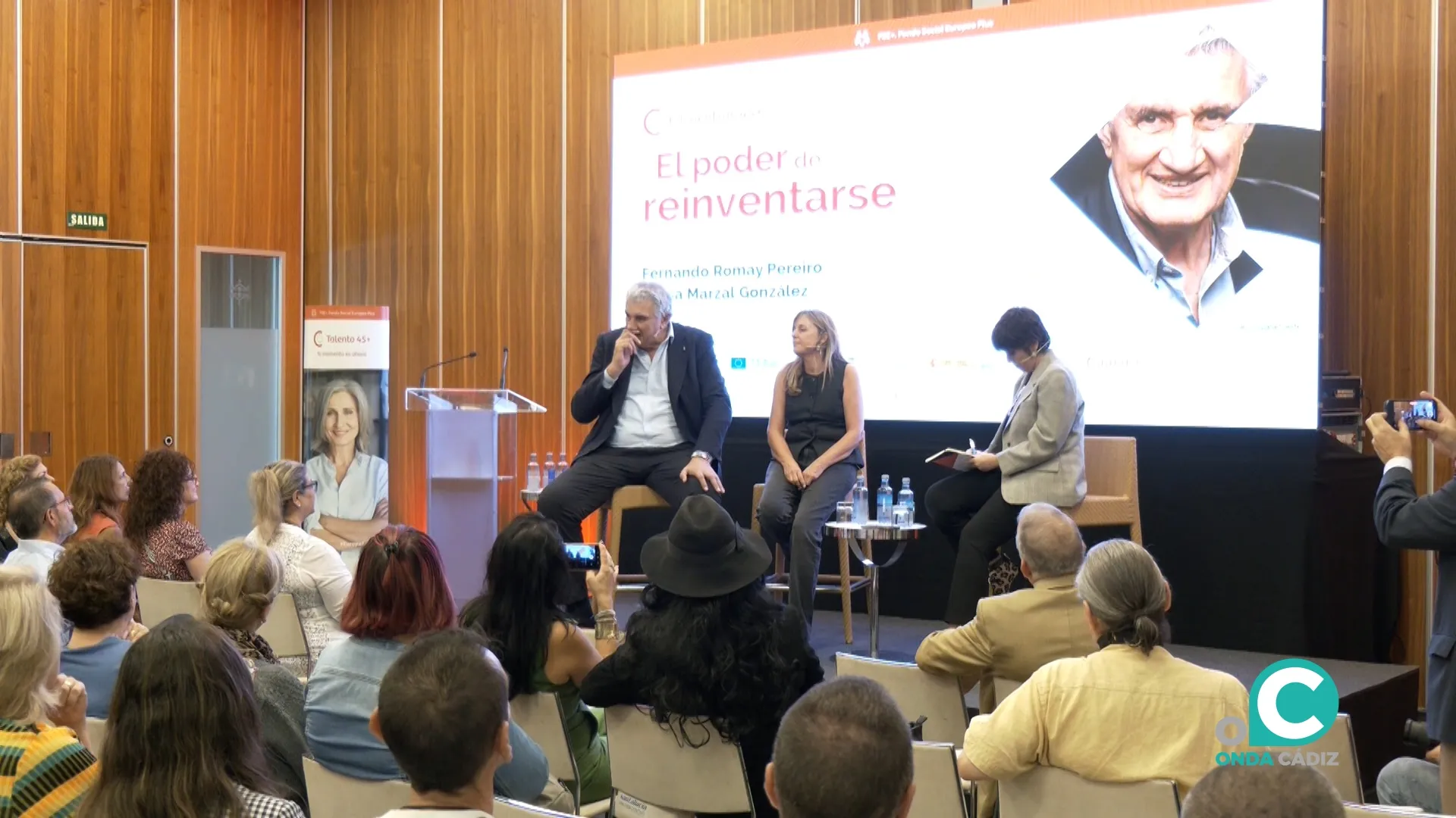 Felisa Marzal y Fernando Romay, protagonistas en este encuentro. Felisa Marzal y Fernando Romay, protagonistas en este encuentro.