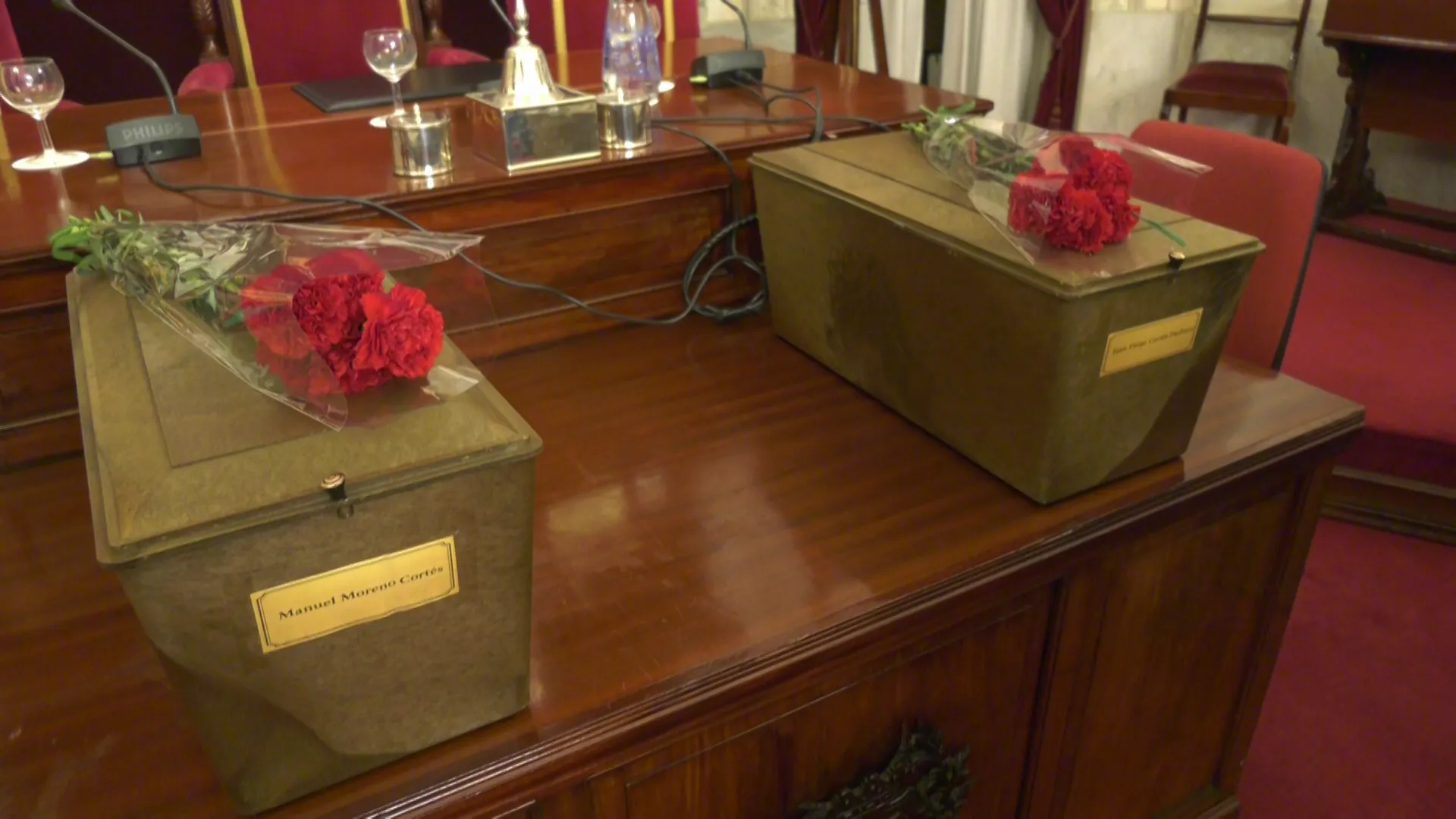 Urnas dispuestas en el acto institucional celebrado este miercoles Urnas dispuestas en el acto institucional celebrado este miercoles