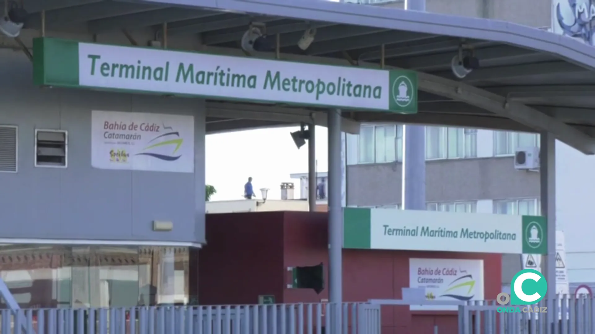 Terminal de los catamaranes en el muelle de Cádiz
