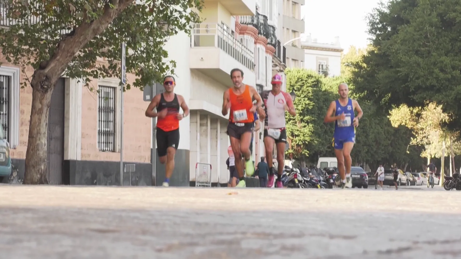 Las calles de la capital gaditana volverán a ser escenario de una cita deportiva con fines solidarios
