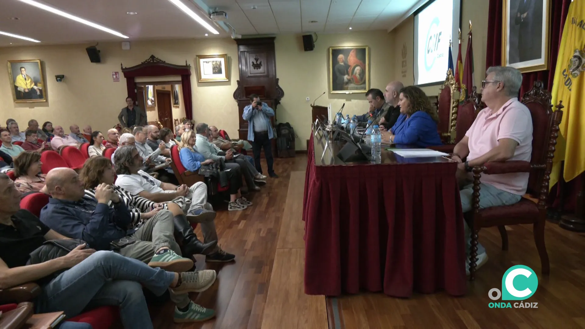 En el encuentro de Cádiz acudieron más de cien delegados 