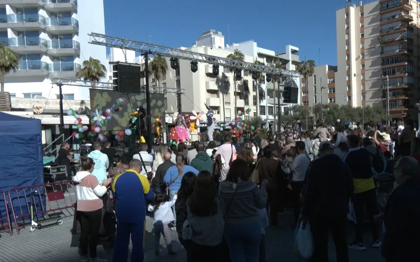 Los musicales navideños contagian de alegría el ambiente para toda la familia.