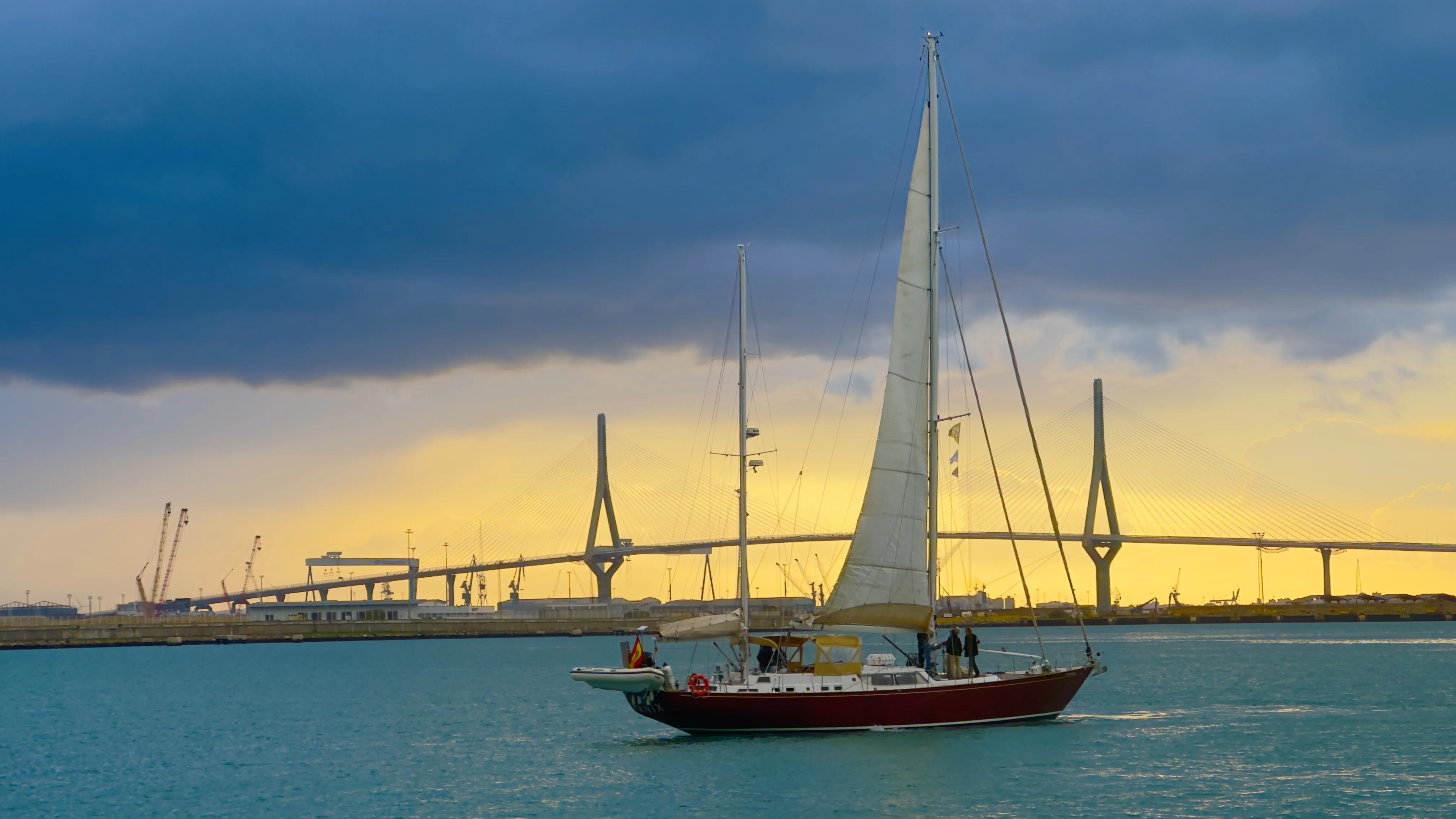 El velero Fénix partía a las 9:00 h de este sábado hacia Las Palmas.