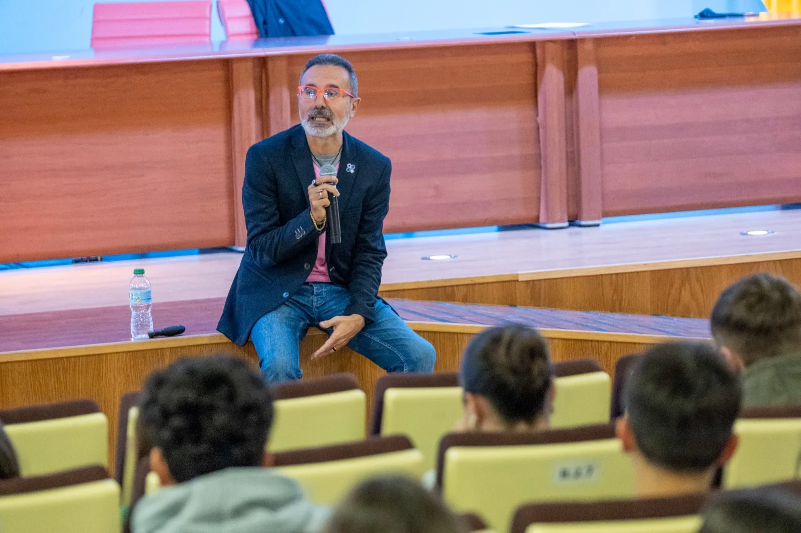 El encuentro se desarrolló este lunes en el Aula Magna de la Facultad de Filosofía y Letras