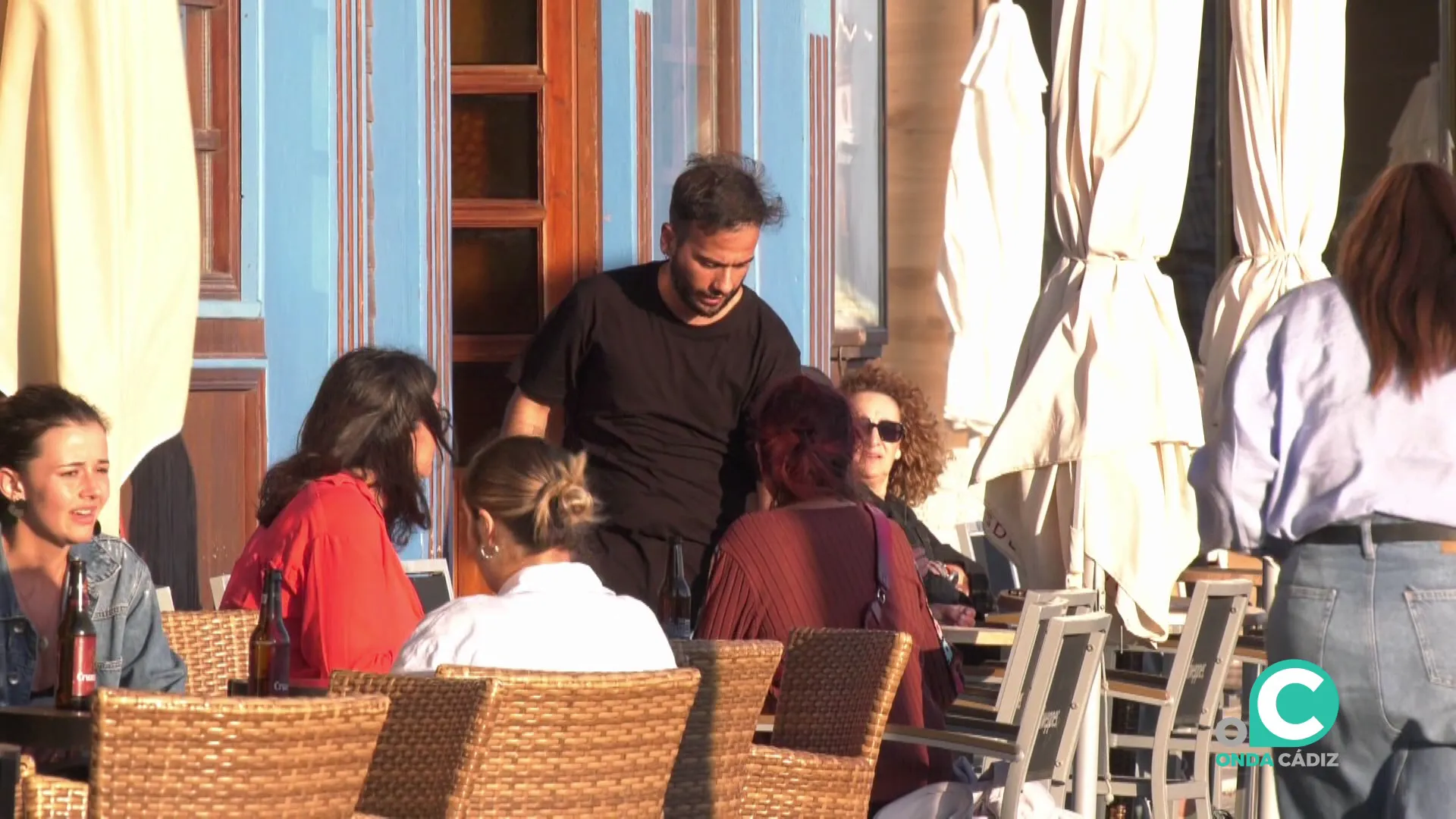 El sector servicios vuelve a liderar la colocación en este tramo final de 2026