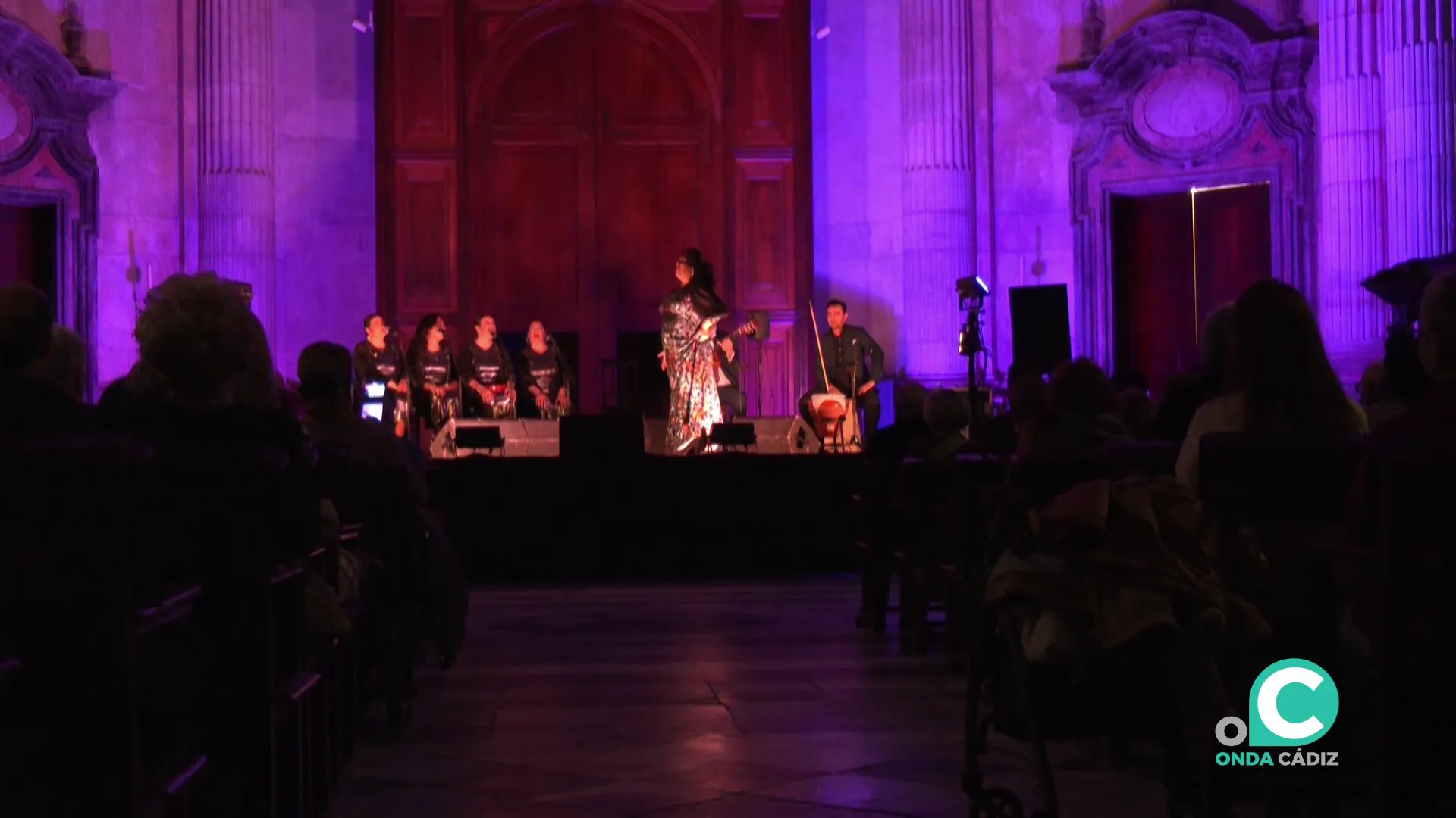 La artista durante su actuación en la capital gaditana