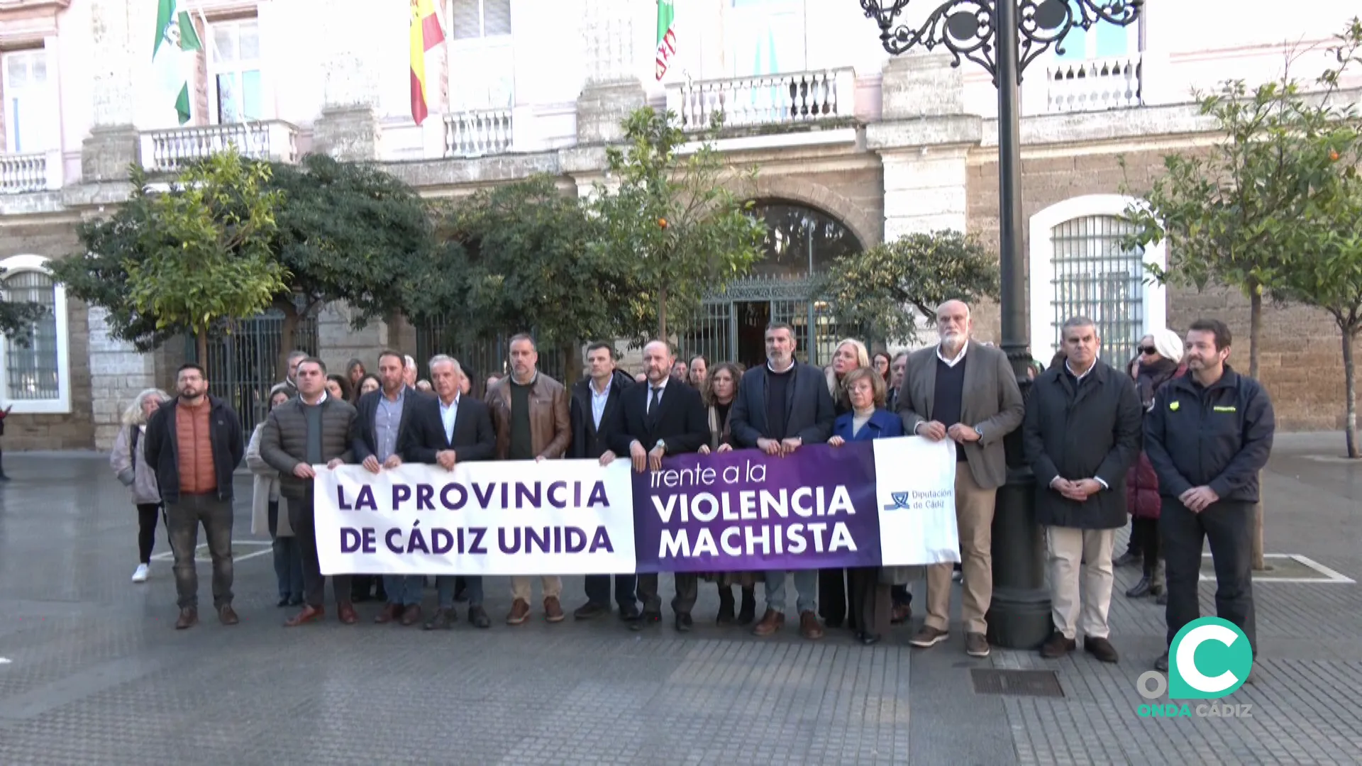 Minuto de silencio convocado por la Diputación Provincial de Cádiz.