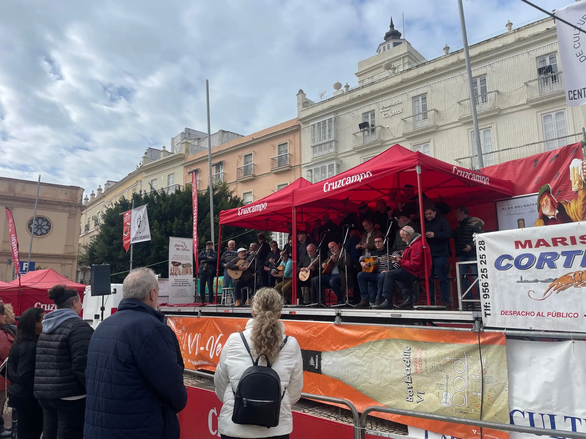 Actuación del coro callejero 'Los Matarratas'