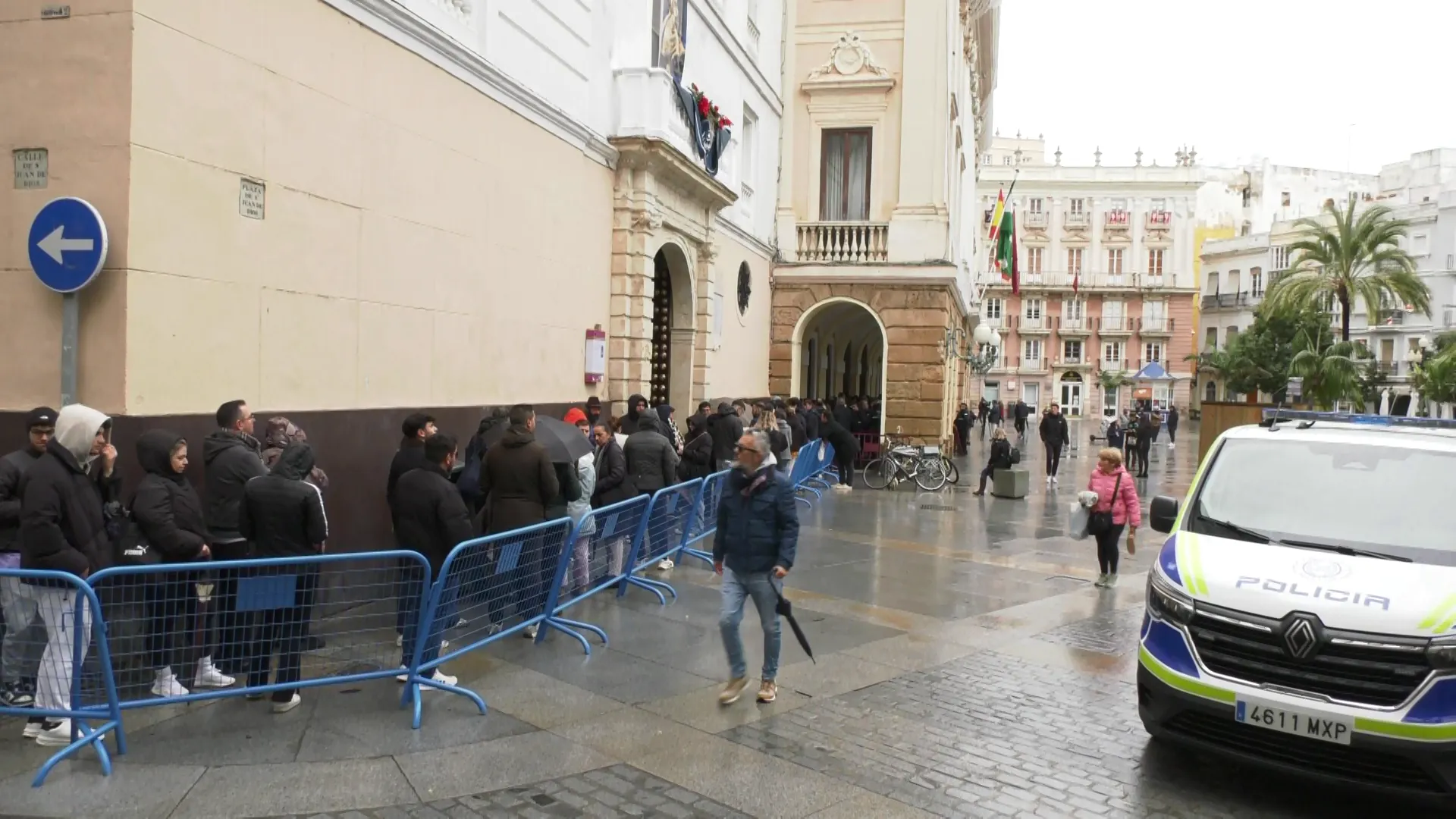 Las localidades se podrán adquirir  en el Ayuntamiento de Cádiz
