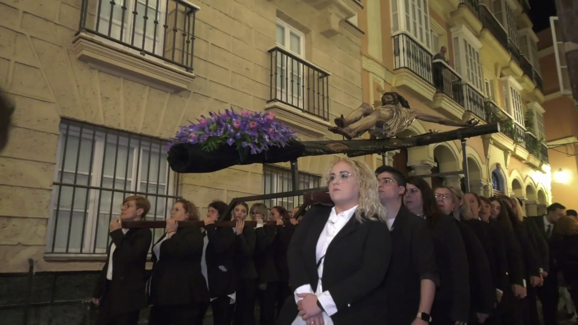 Santísimo Cristo de las Aguas de Cádiz durante su Via Crucis en la Cuaresma de 2024