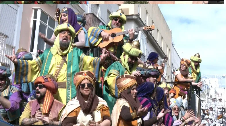 La fiesta local ha traído un buen ambiente a las calles, más tranquilas que los dos primeros días del Carnaval