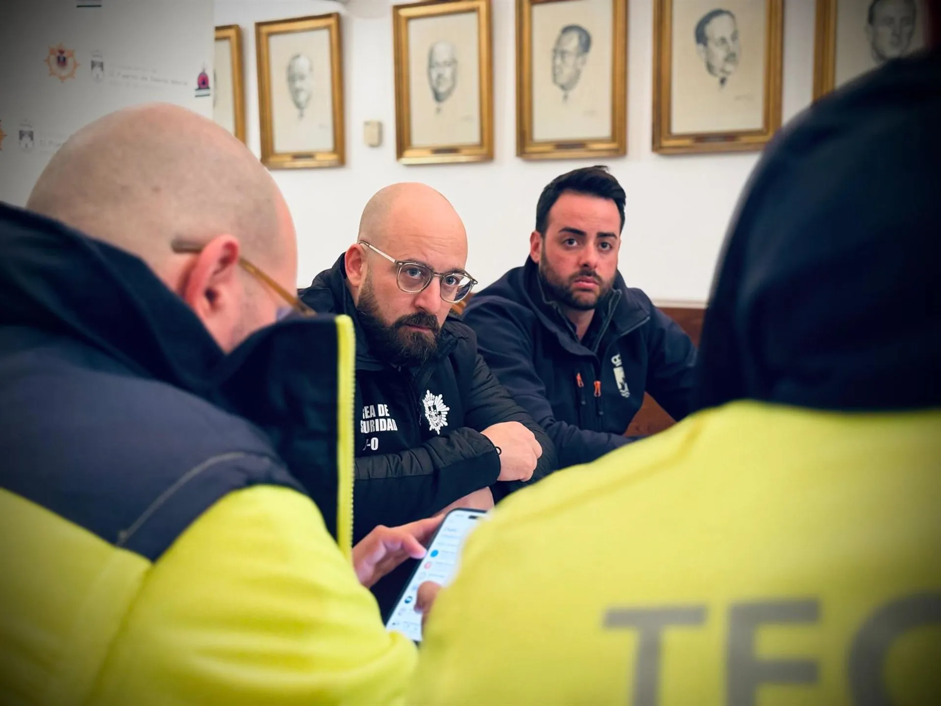 El alcalde portuense, Germán Beardo, en una reunión del Centro de Coordinación Operativa Municipal