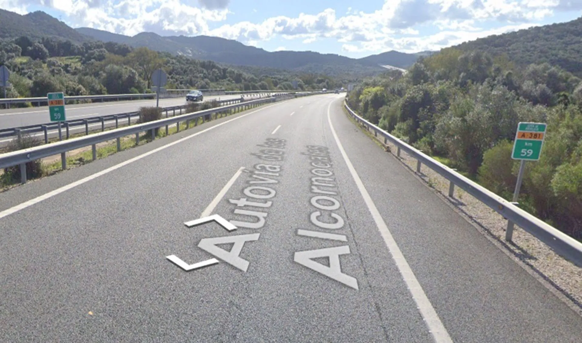 Autovía A-381 a su paso por la localidad jandeña