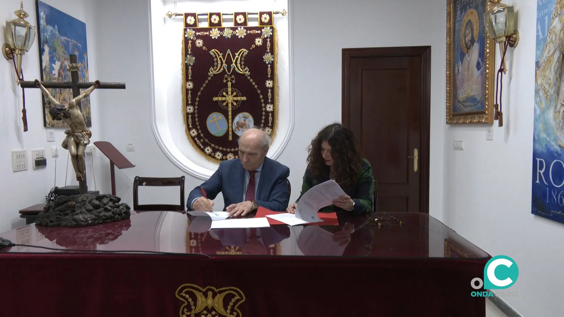 Onda Cádiz RTV renueva el convenio con el Consejo de Hermandades y Cofradías de Cádiz.