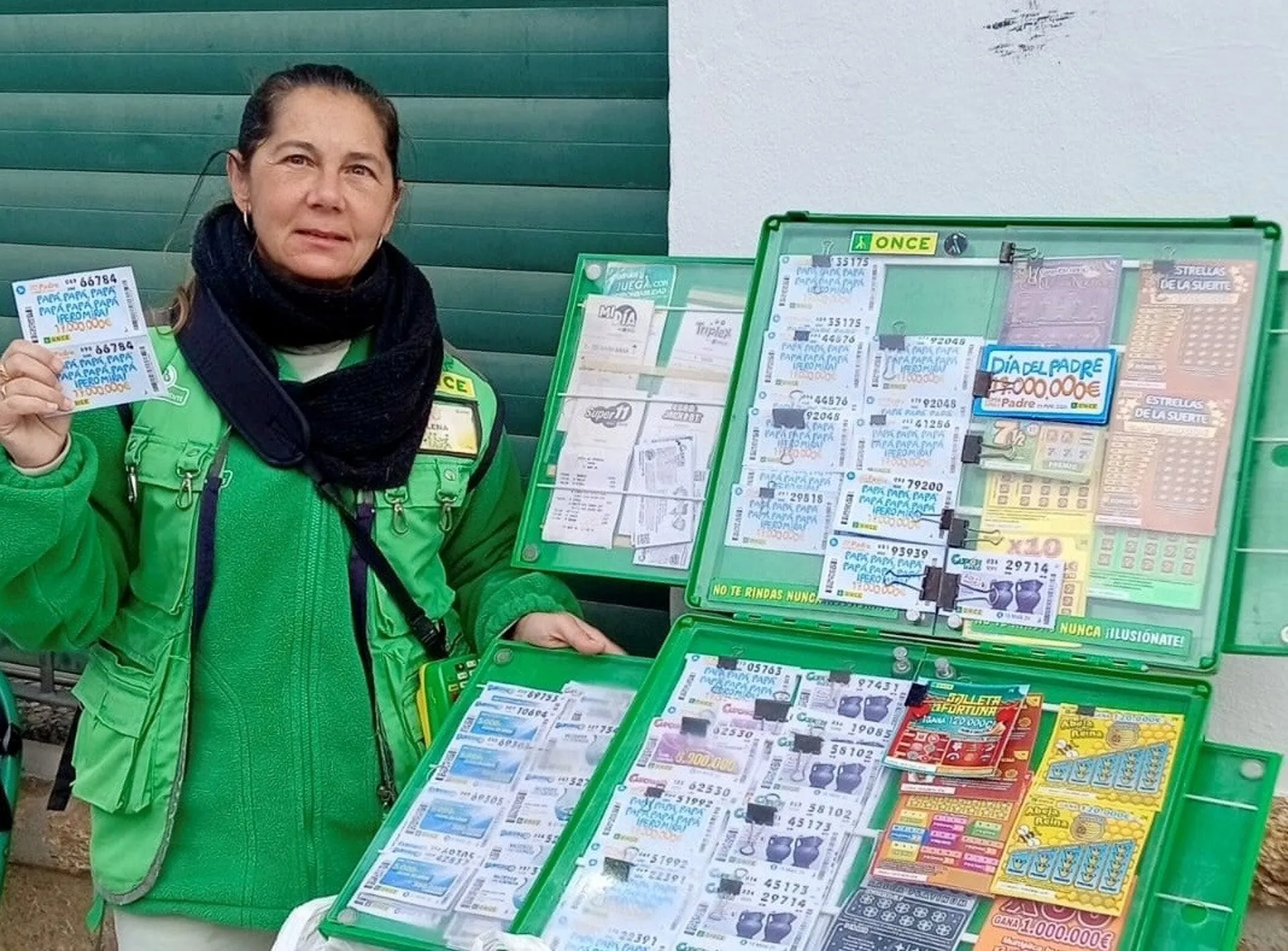 Vega es afiliada a la ONCE y vendedora desde 2017