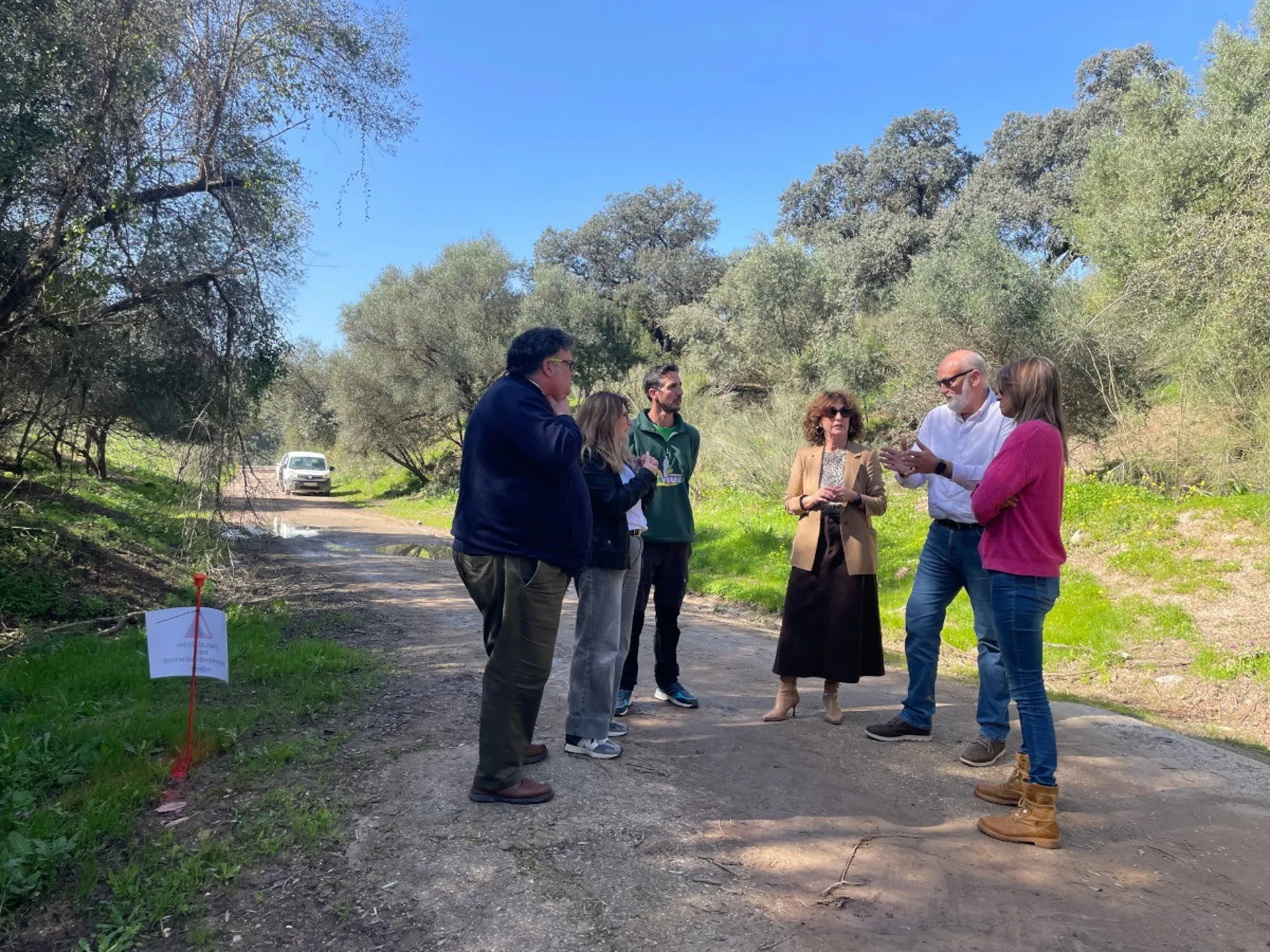 Javier Vidal durante la visita a la zona afectada
