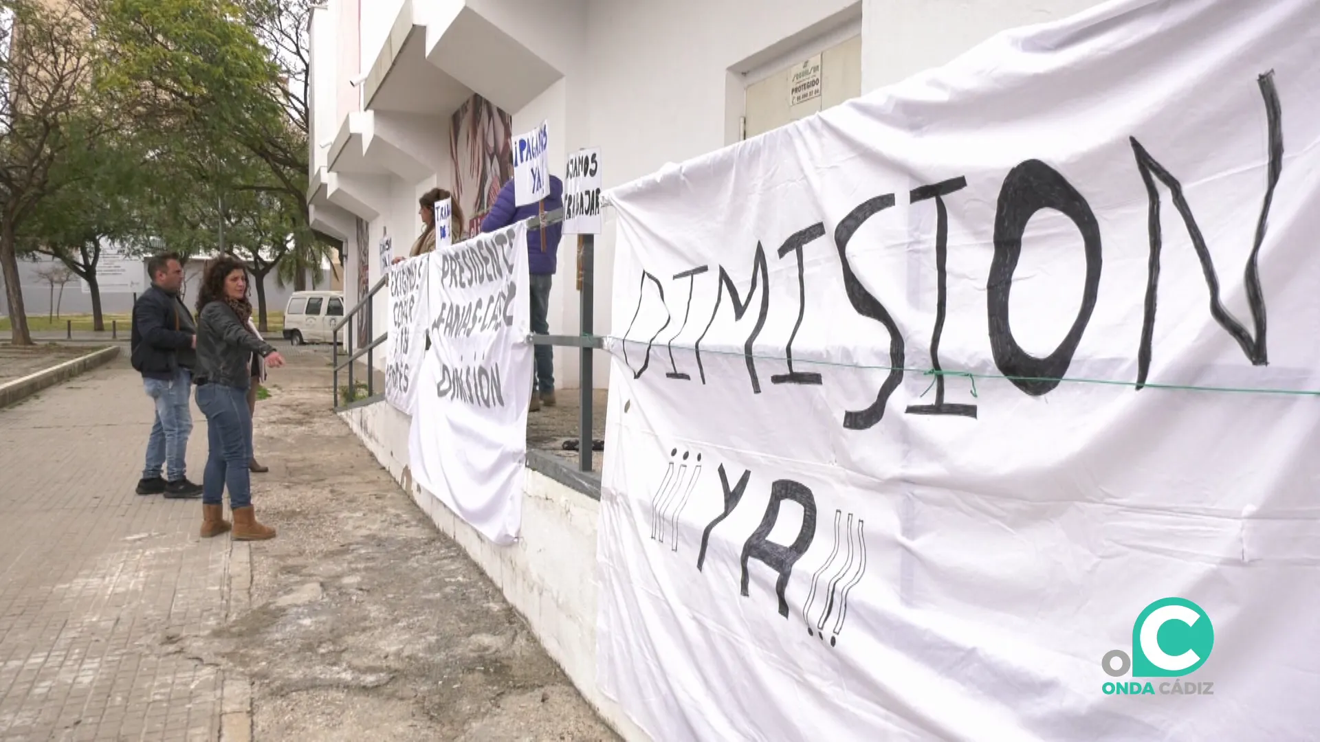 Trabajadores de la entidad concentrados este martes 