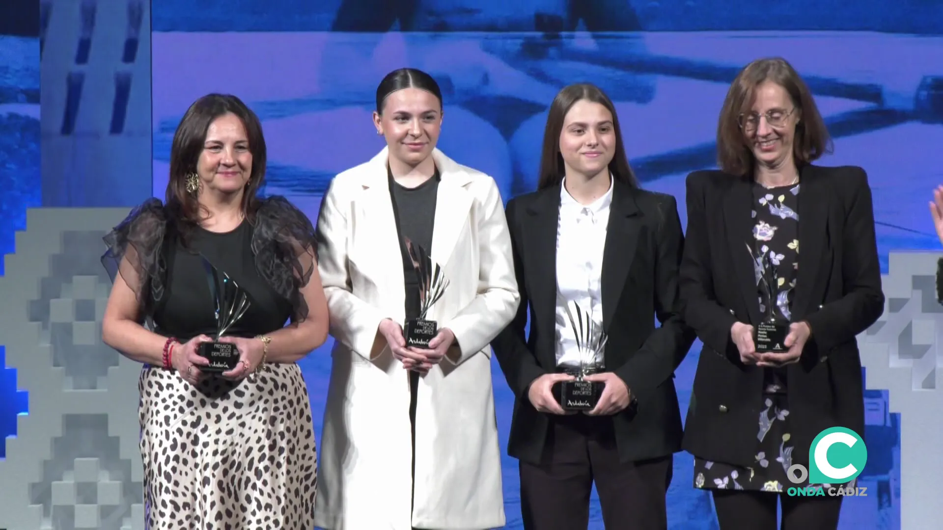 Algunas de las premiadas en la ceremonia celebrada en el Gran Teatro Falla