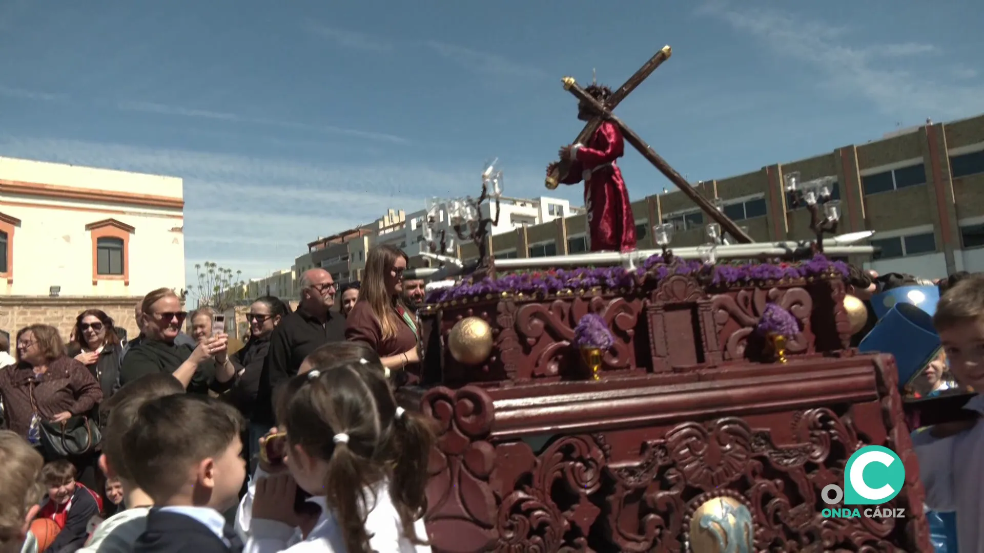 Mayores y pequeños disfrutaron de la simpática actividad